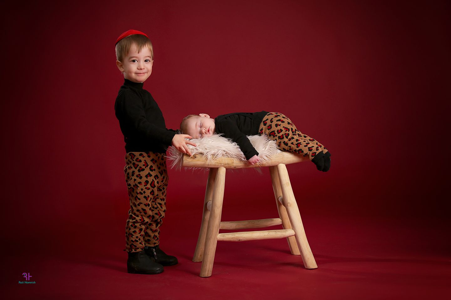 רותי המניק 1.jpg