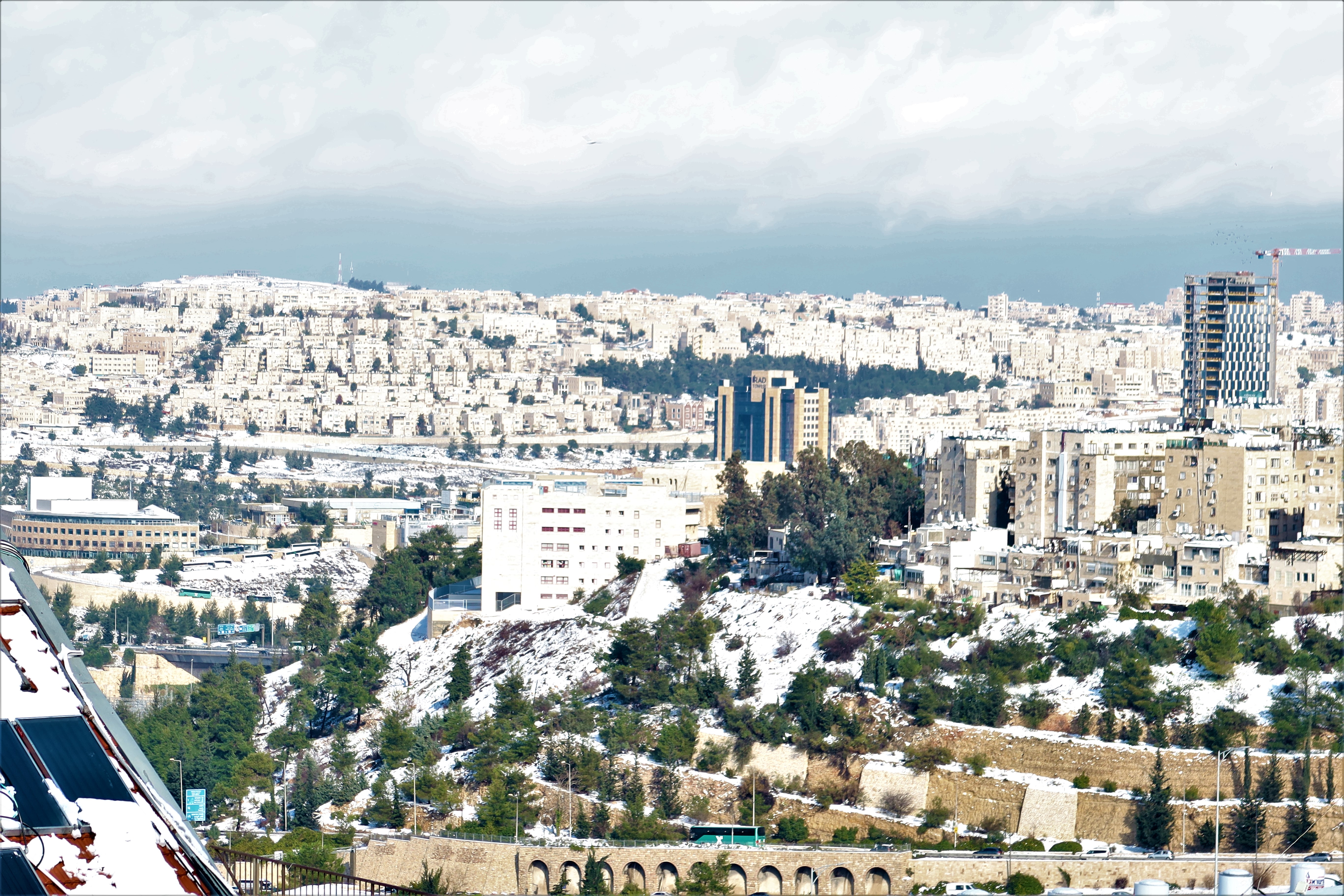 רמת שלמה, רוממה והר חוצבים.jpg