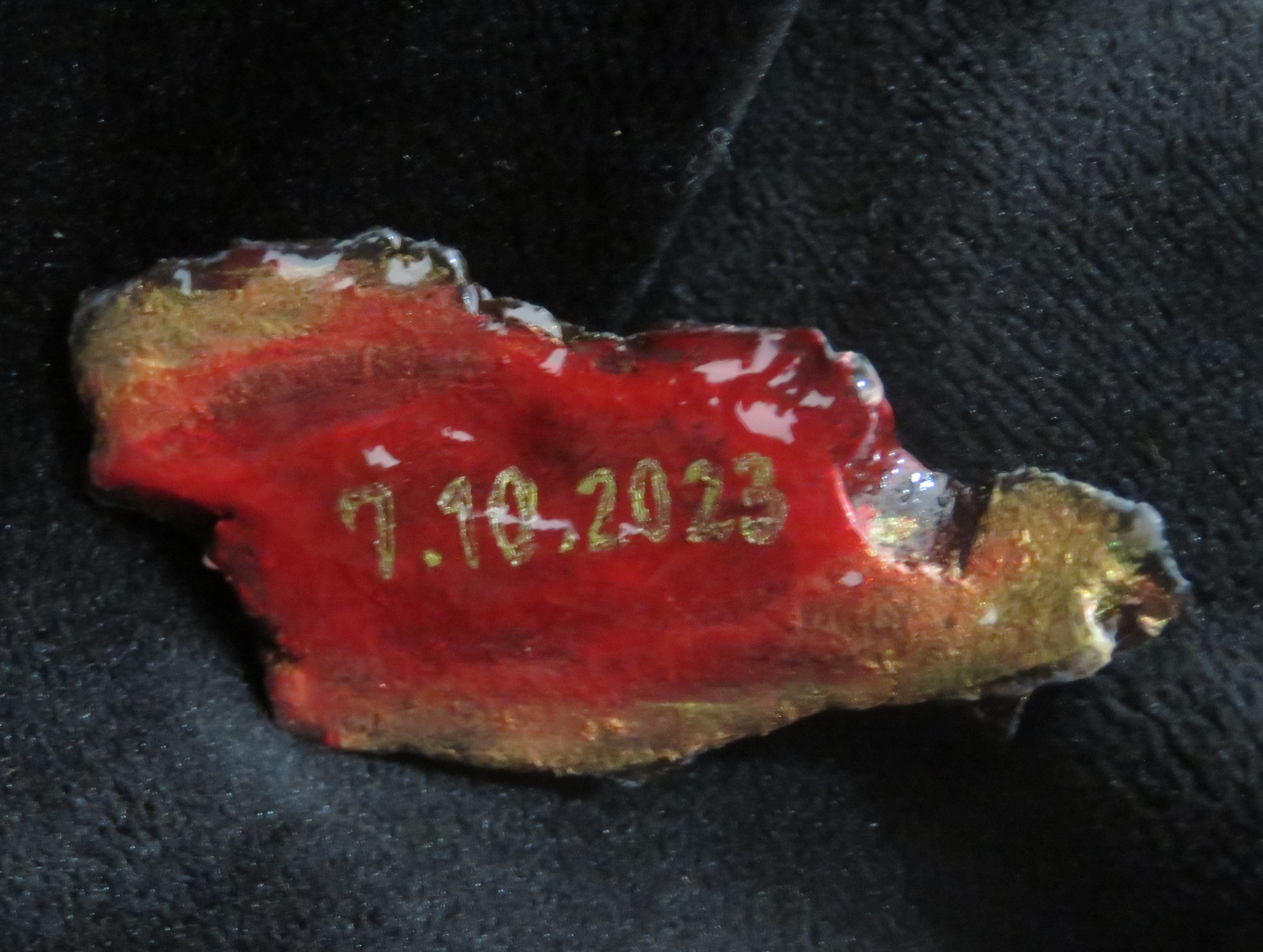 רסיס 7.10.2023 זהב ואדום.JPG