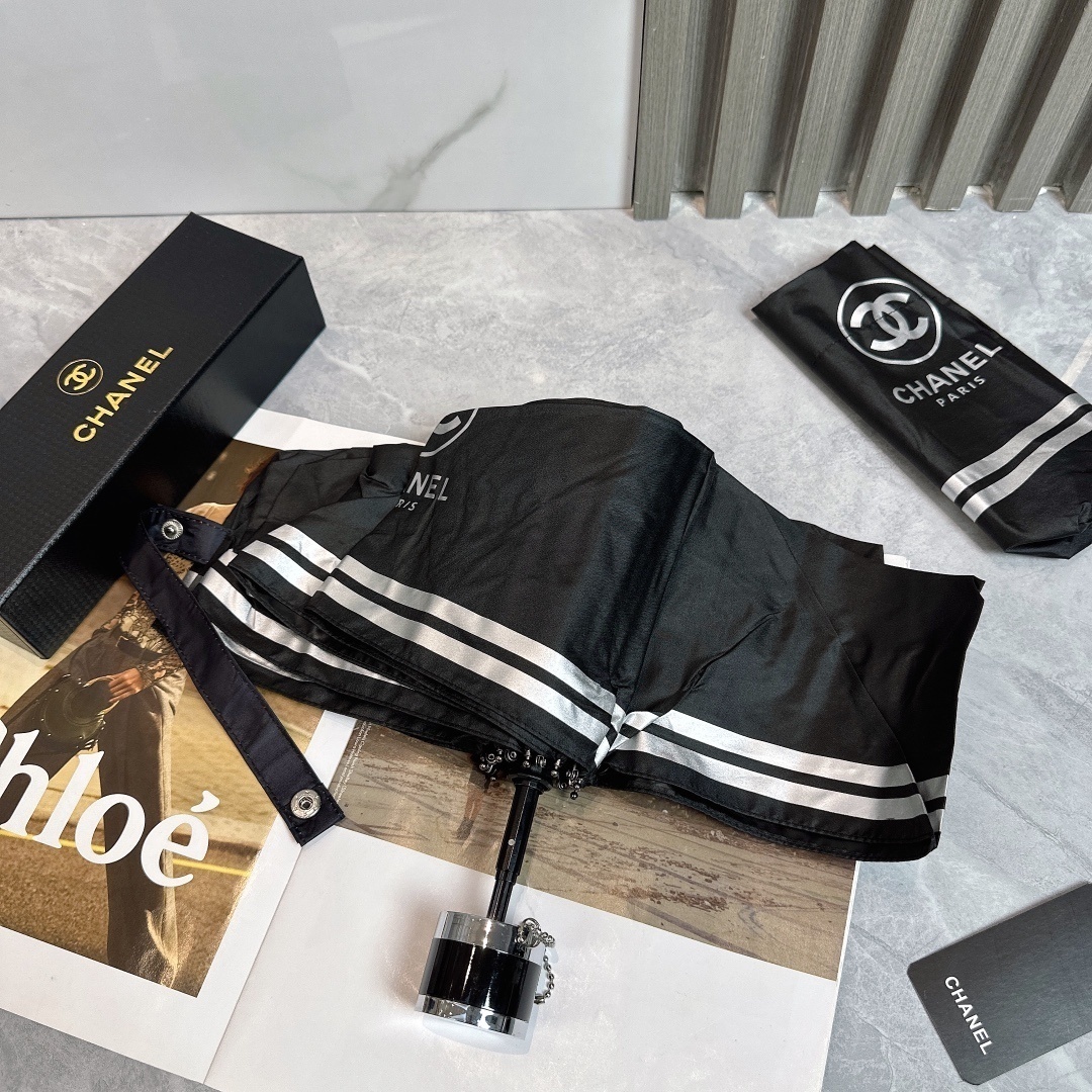 שאנל שחורה.jpg