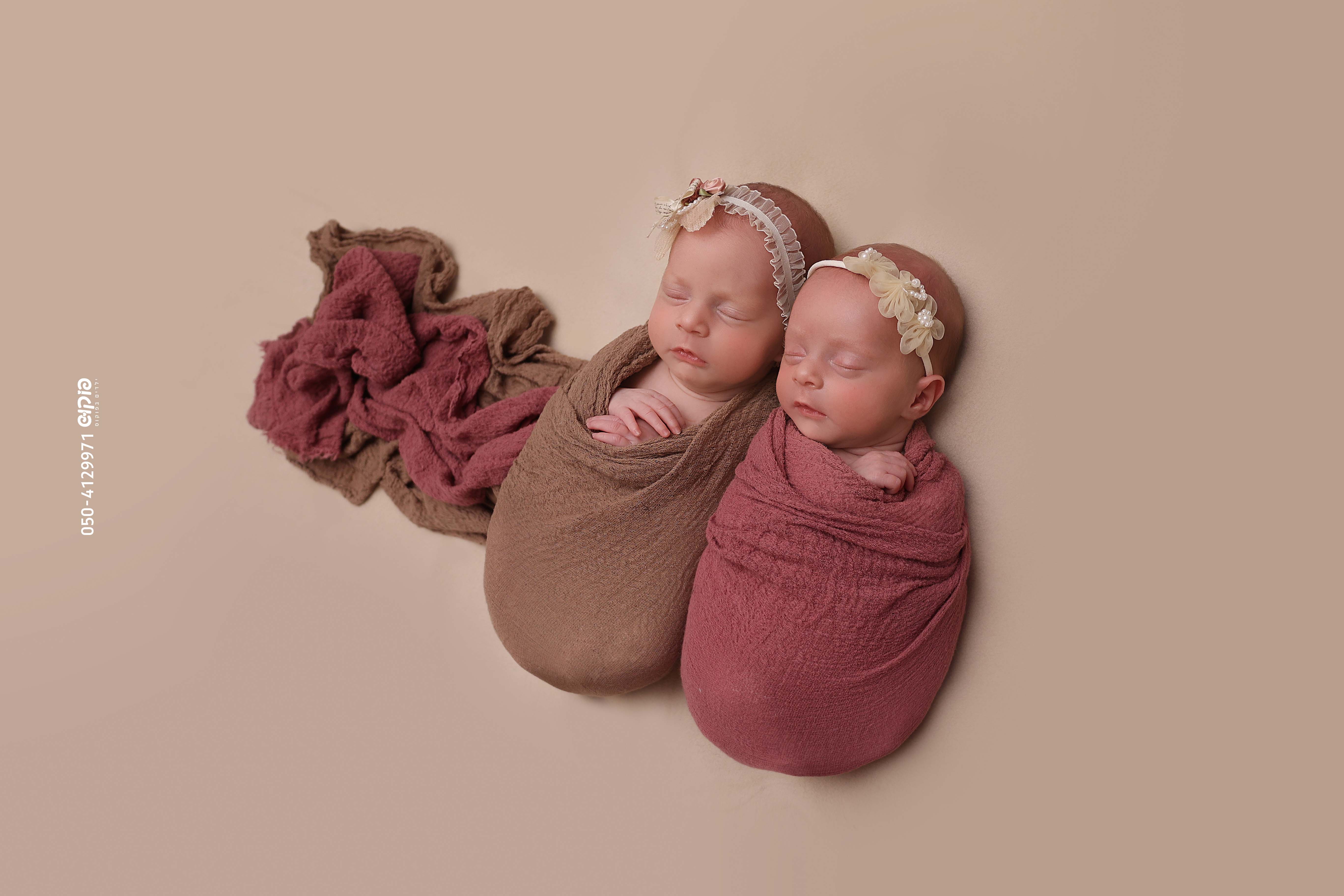 שושי 0504129971 ניו בורן חלאקה גיל שנה סטודיו חוץ צילום מקצועי פוקוש ילדים בפוקוס (5).jpg