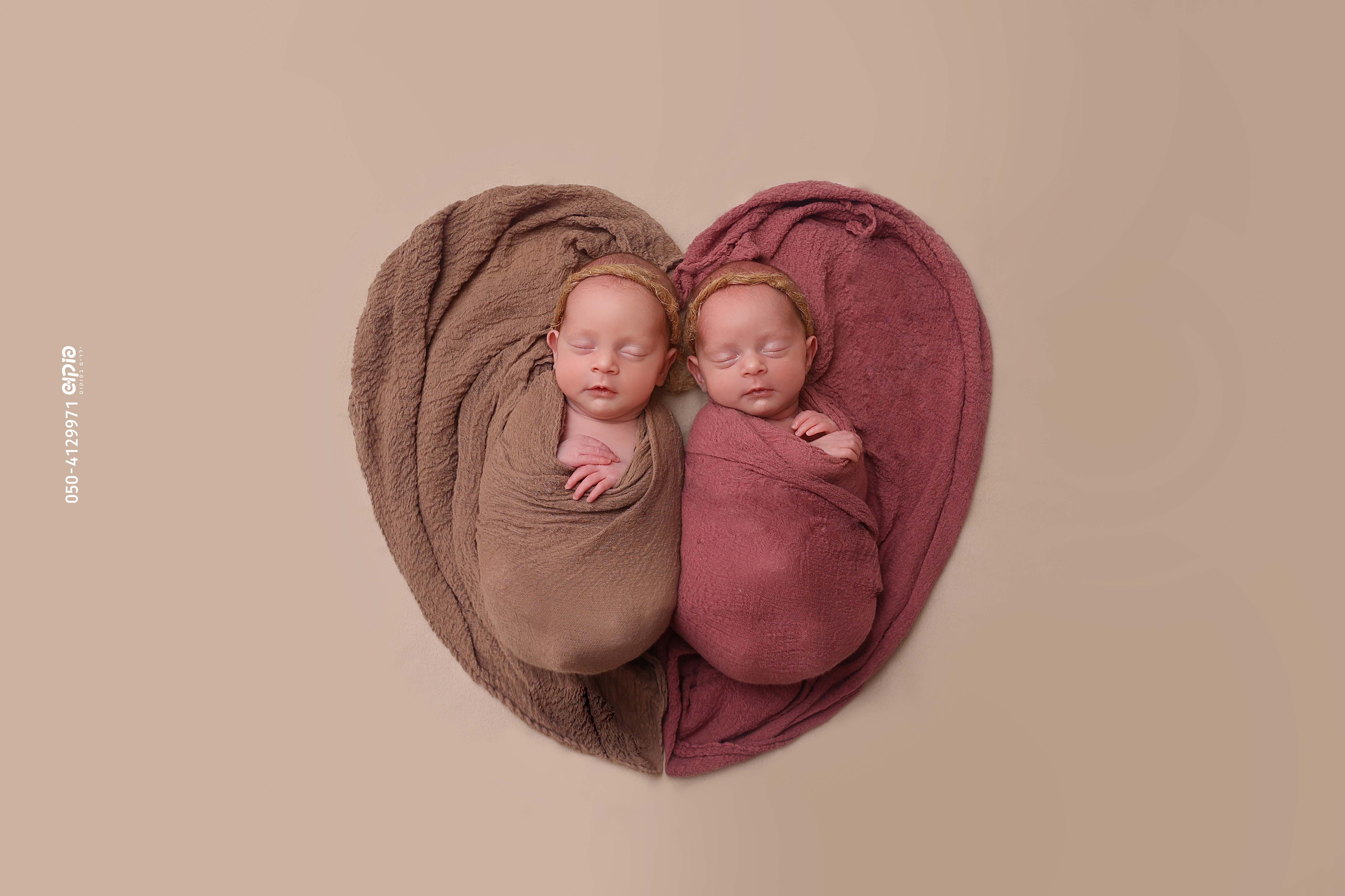 שושי 0504129971 ניו בורן חלאקה גיל שנה סטודיו חוץ צילום מקצועי פוקוש ילדים בפוקוס (9).jpg