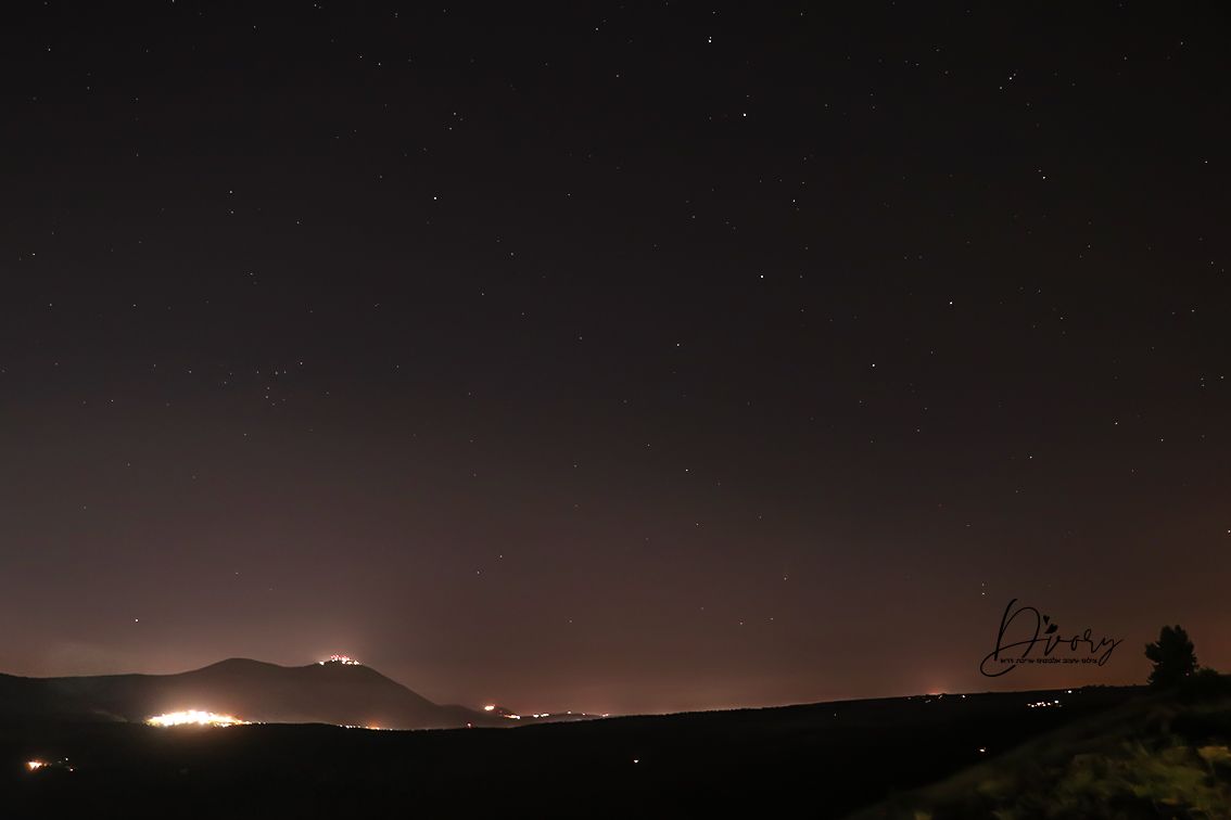 שמים זרועי כוכבים-מוקטן.jpg