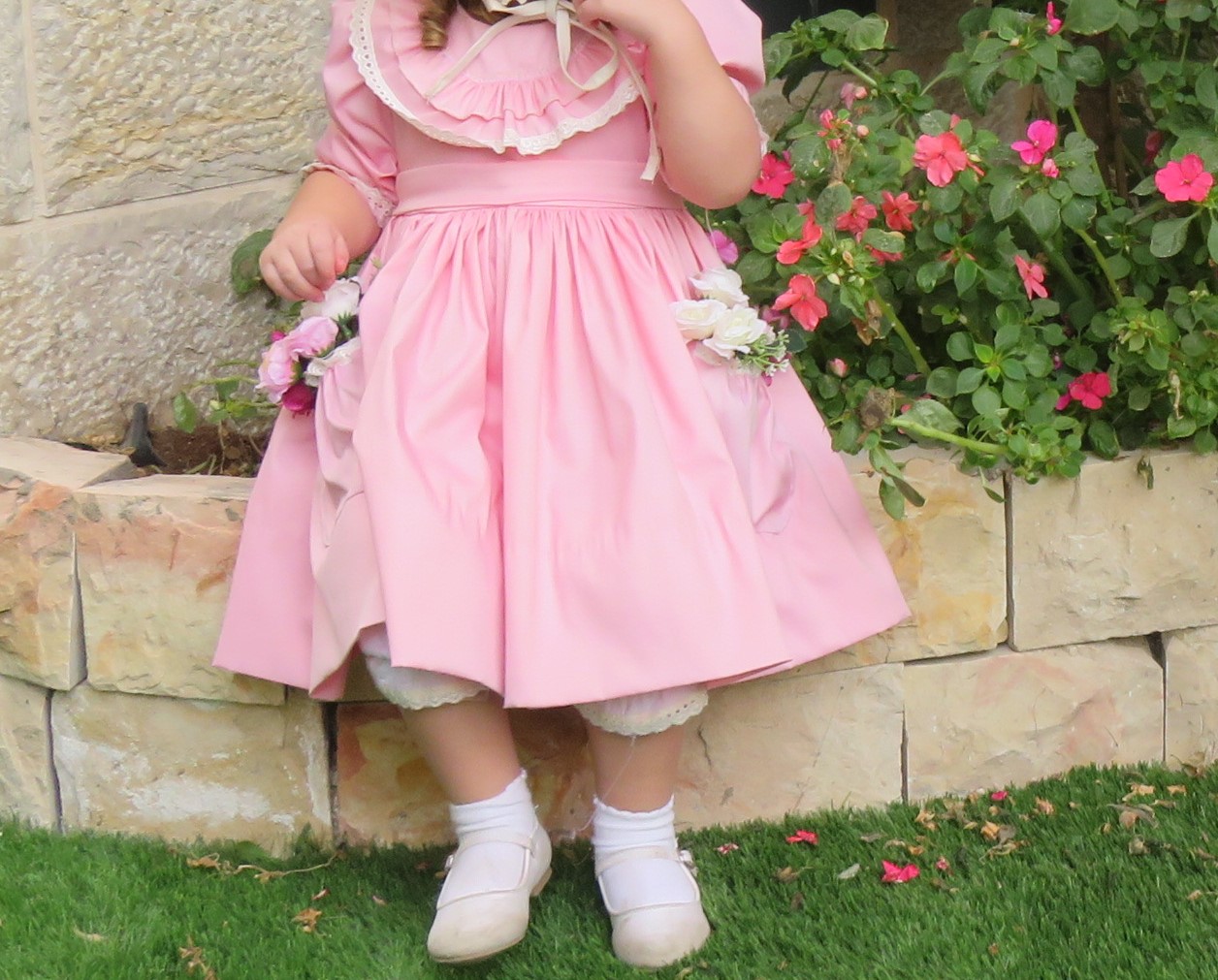 שמלה ורודה.jpg