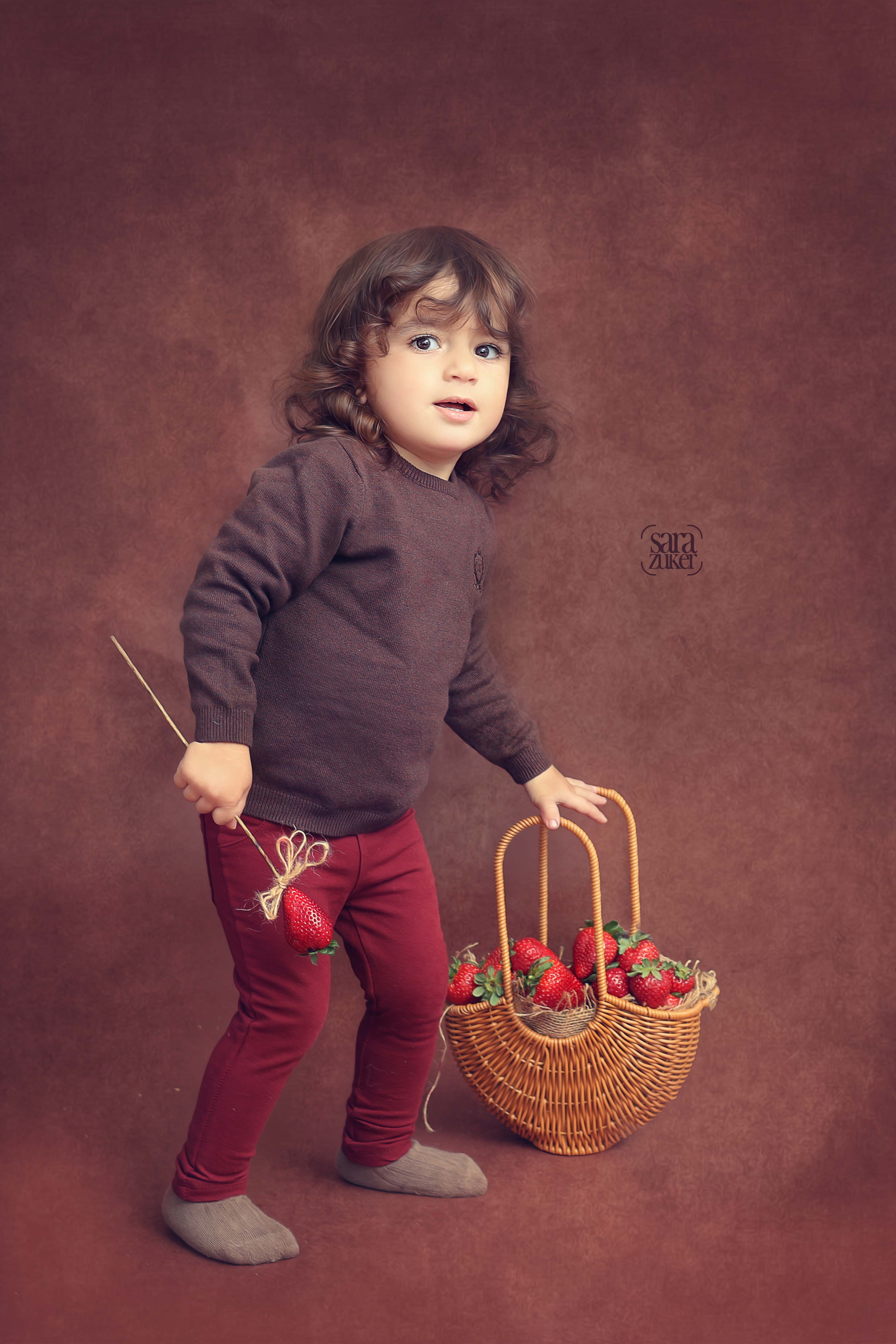 שרה צוקר 0527695445 ף.jpg