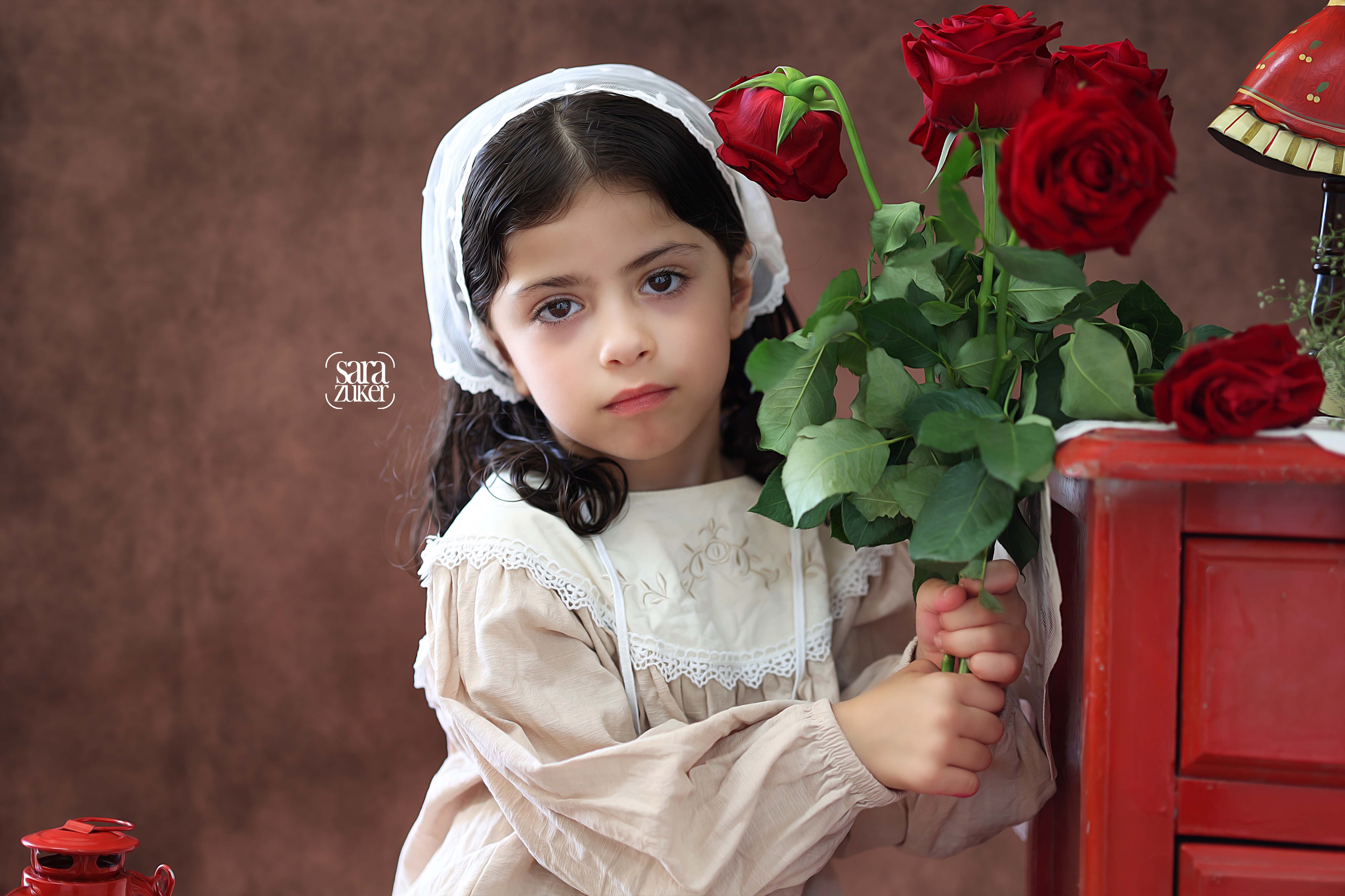 שרה צוקר 0527695445 2jpg.jpg