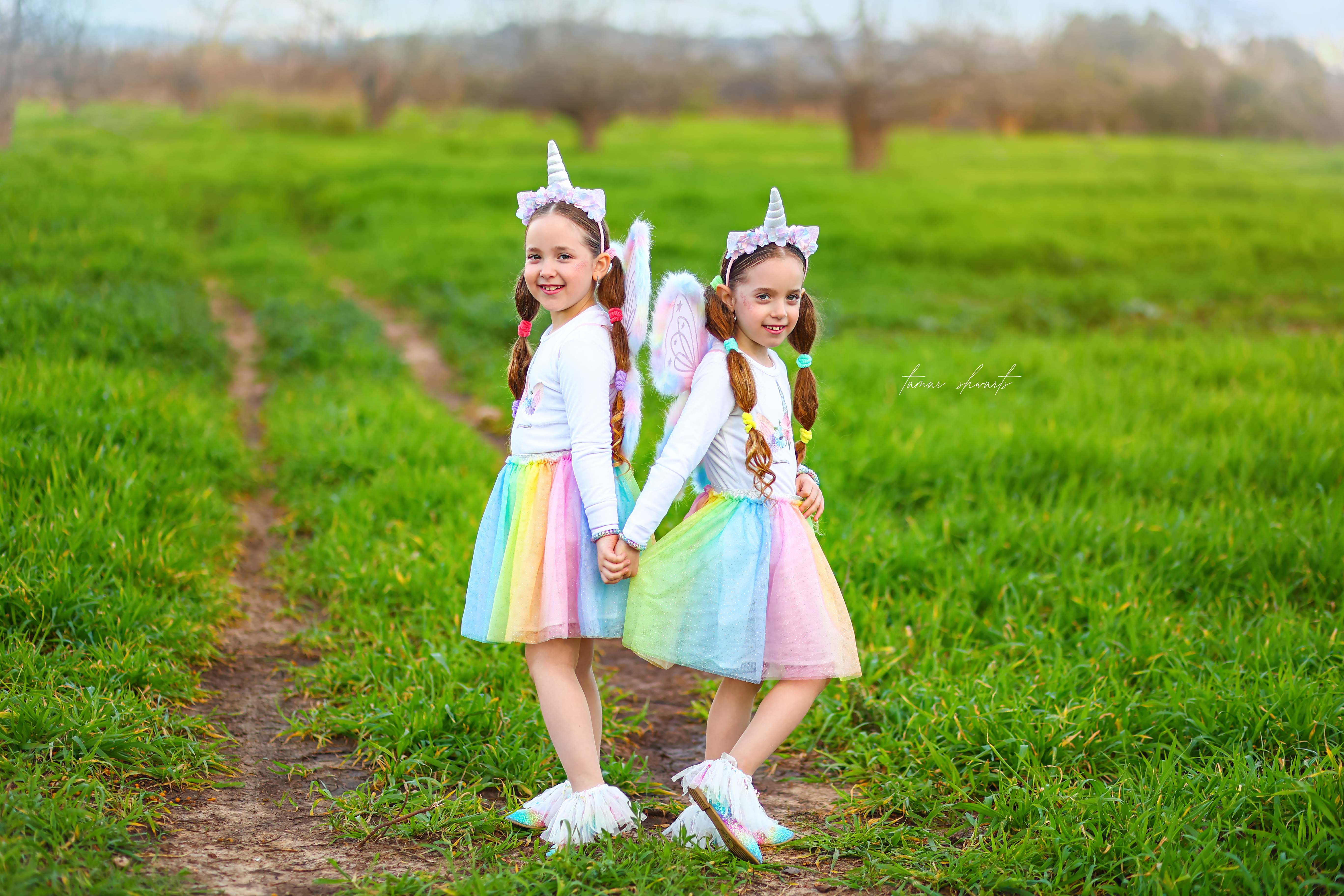 תאומות פורים  (1).jpg