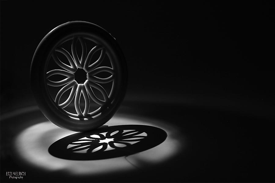 תאורה קשה1.jpg