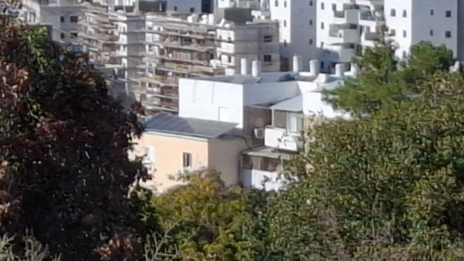 תוספת למערכת מצברים קיימת.jpg