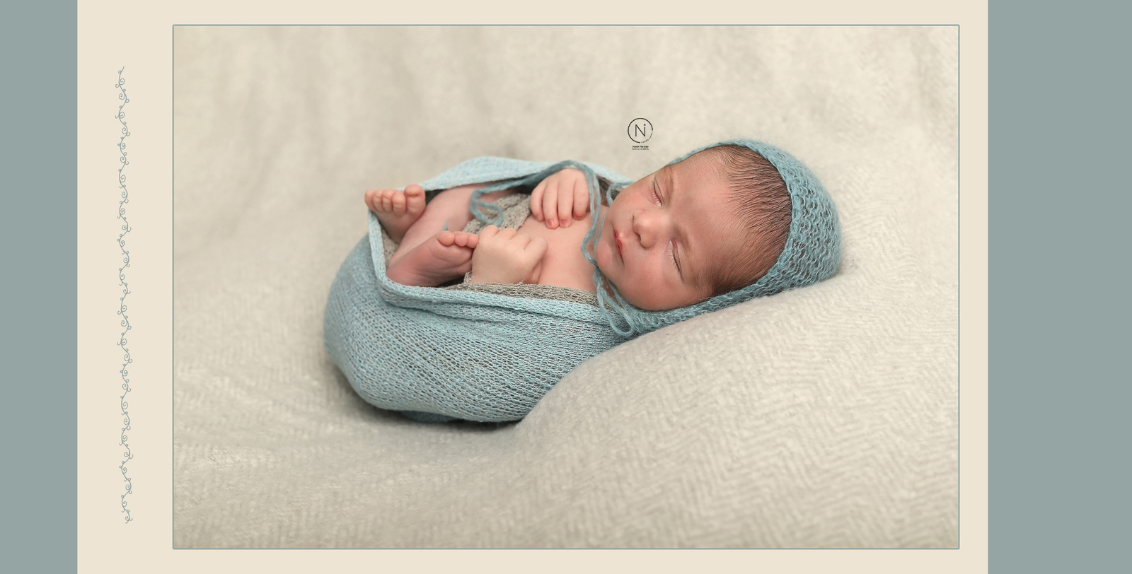 תכלת אפור_1600x812.jpg