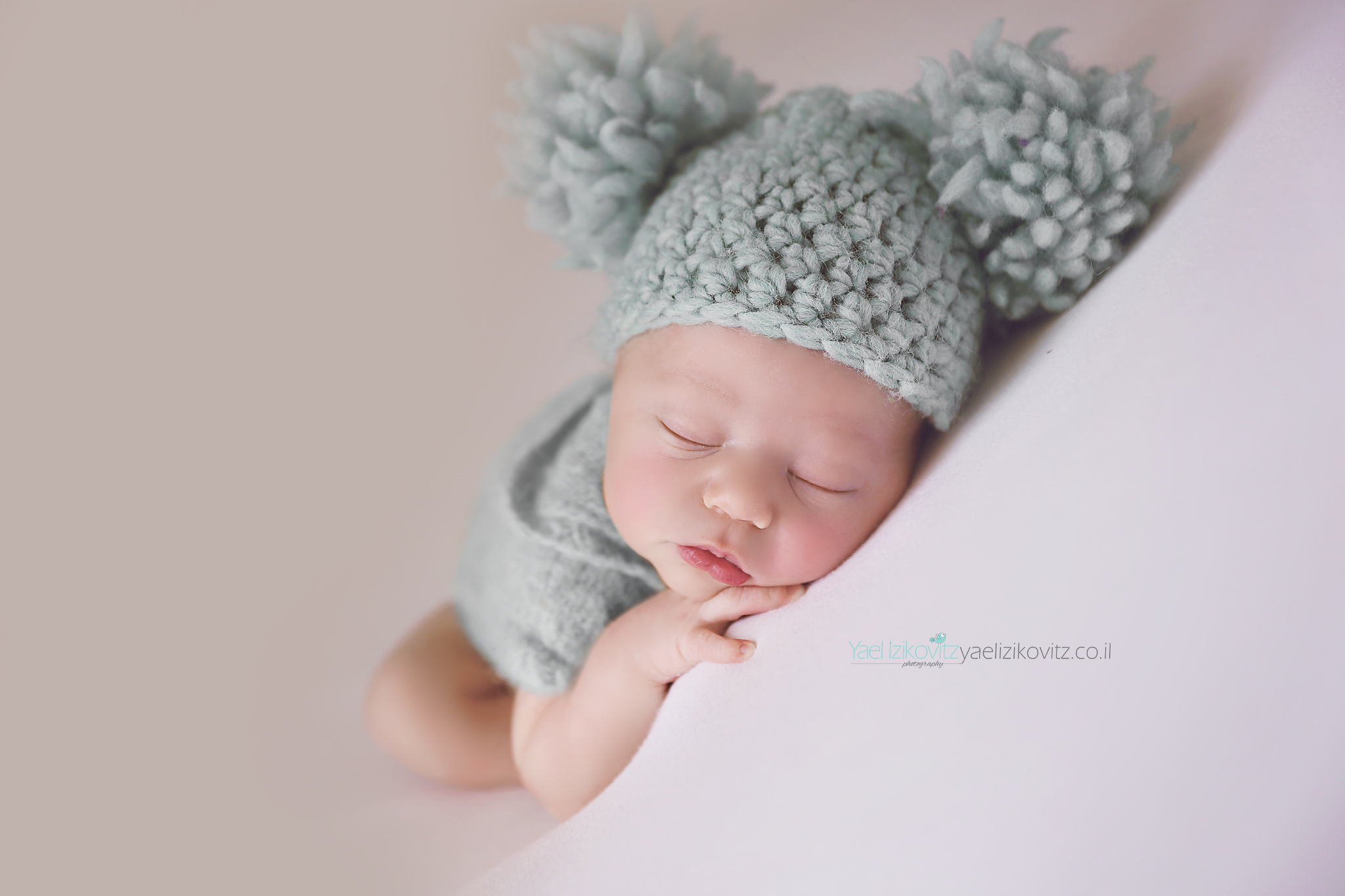 תכלת מוקטן.jpg