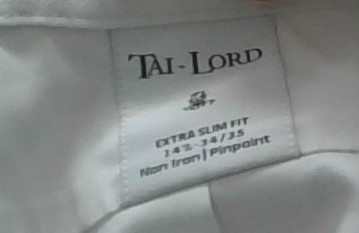 תמונה של תוית חולצה .jpg