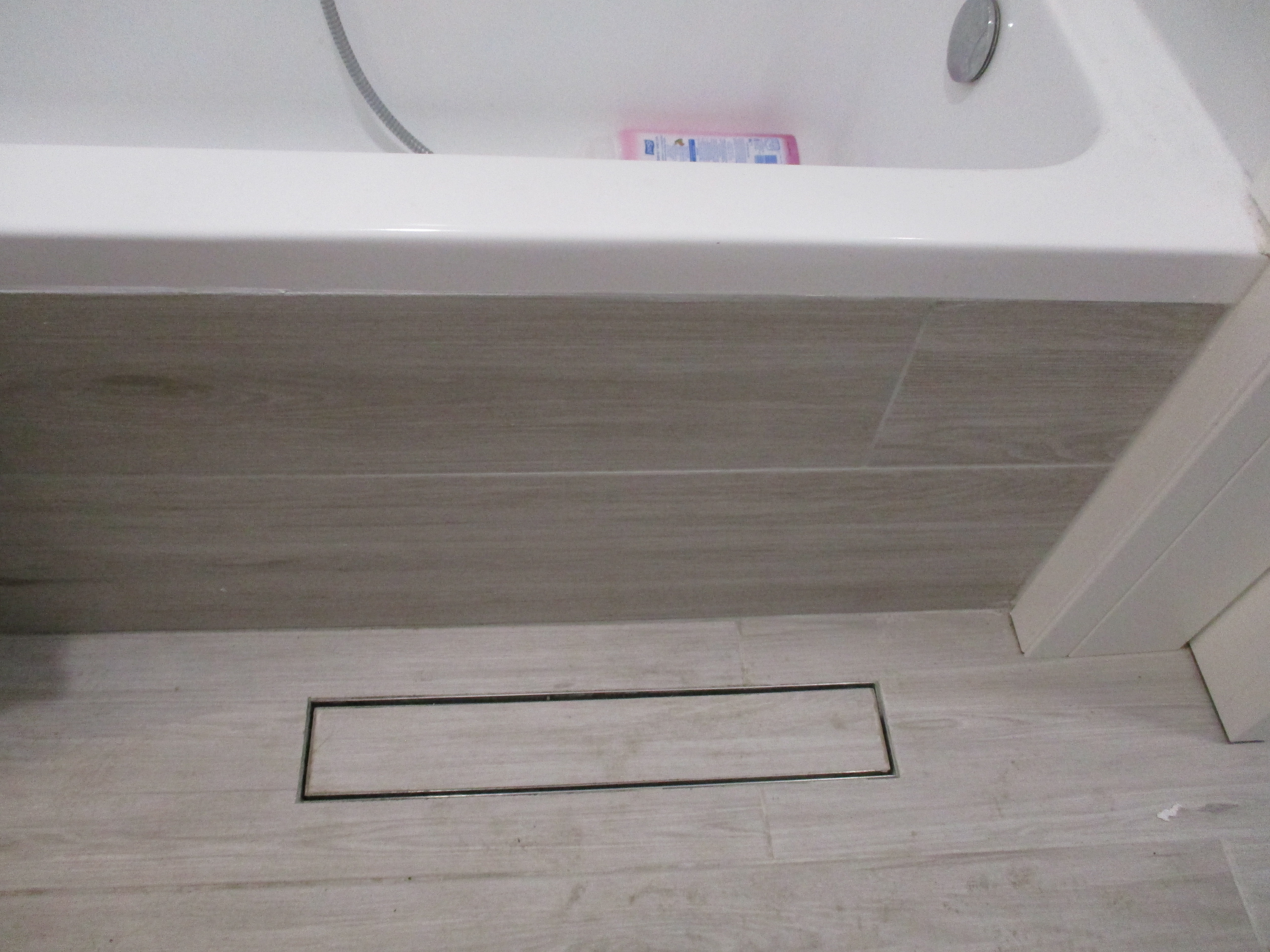 תעלת ניקוז נסתרת.JPG