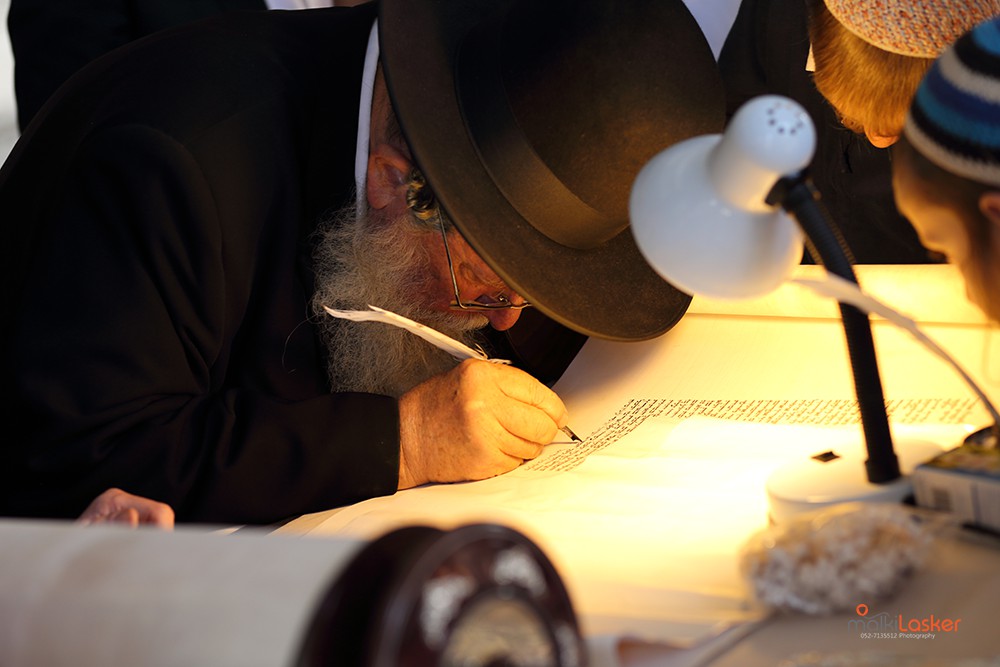 01 כתיבת אותיות.jpg