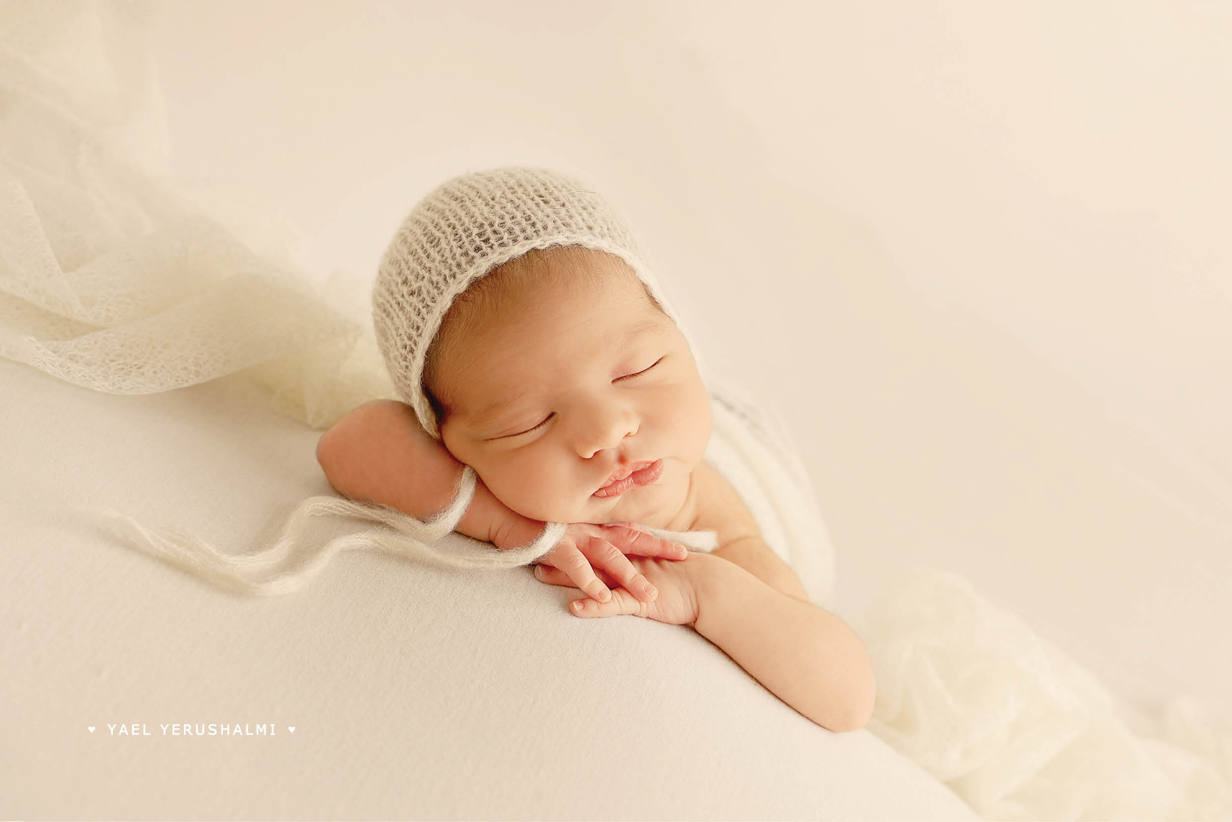 0583299384 צילום ניו בורן בבית הלקוחה (5).jpg