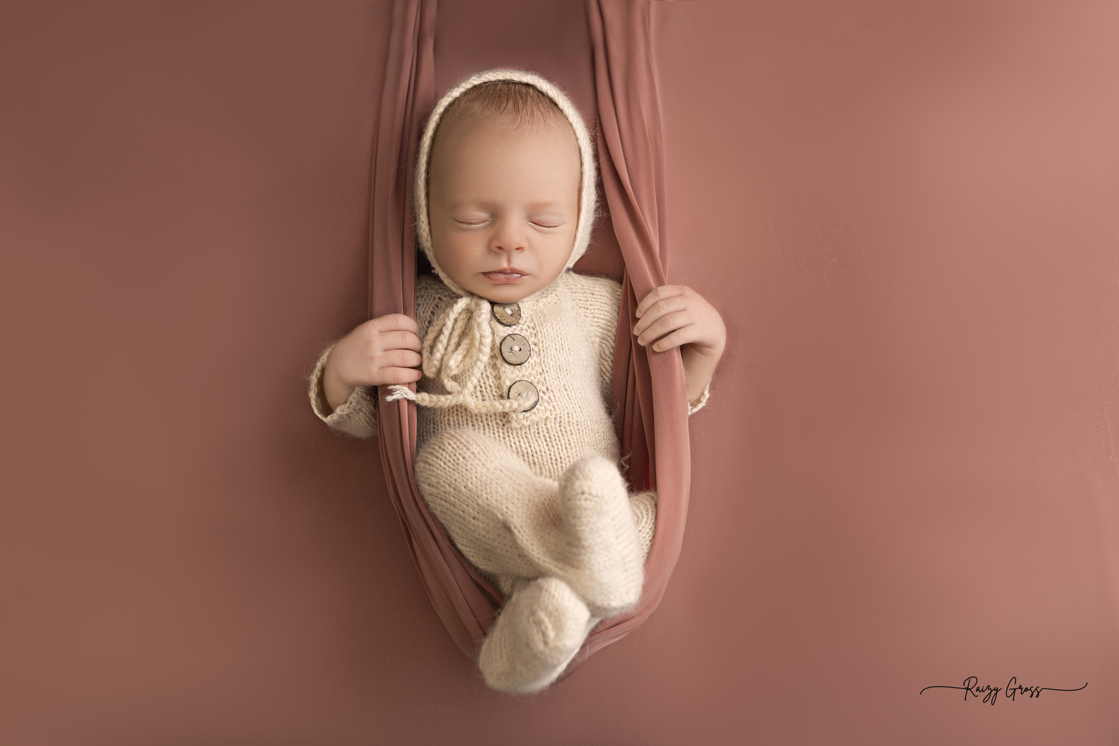 141A1651 copy 2 לוגו_1600x1066.jpg