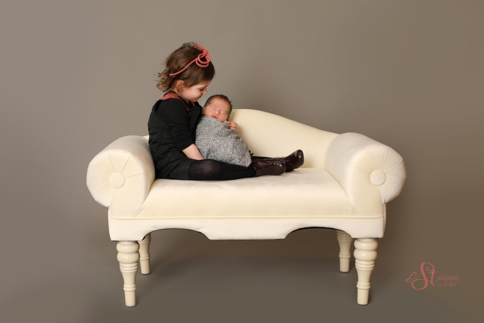 1X4A9859 copy.jpglogo (Large).jpg