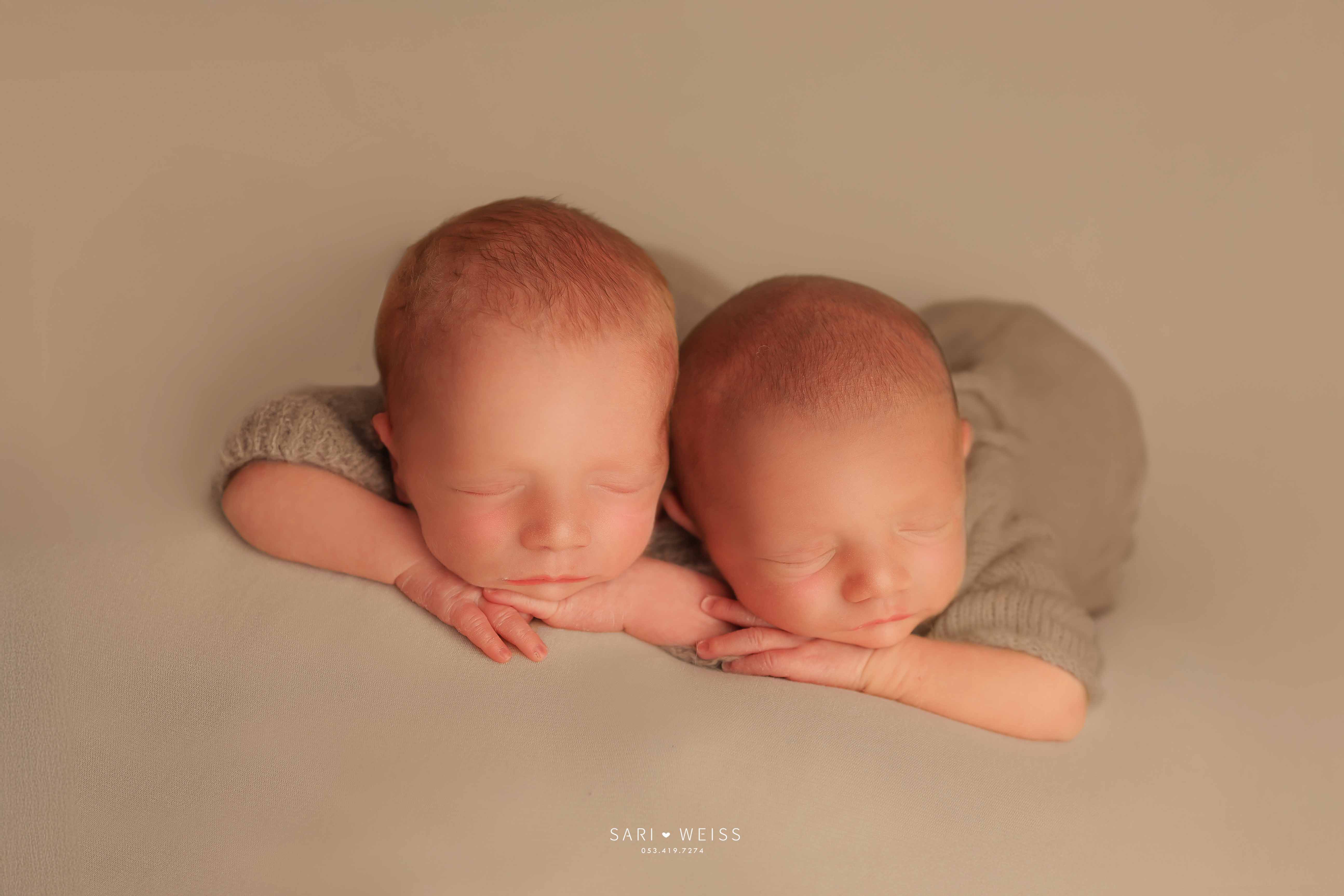 237A4027 copy מוק.jpg