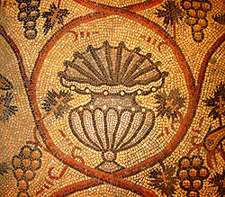 250px-BirdsMosaic4 (1).jpg