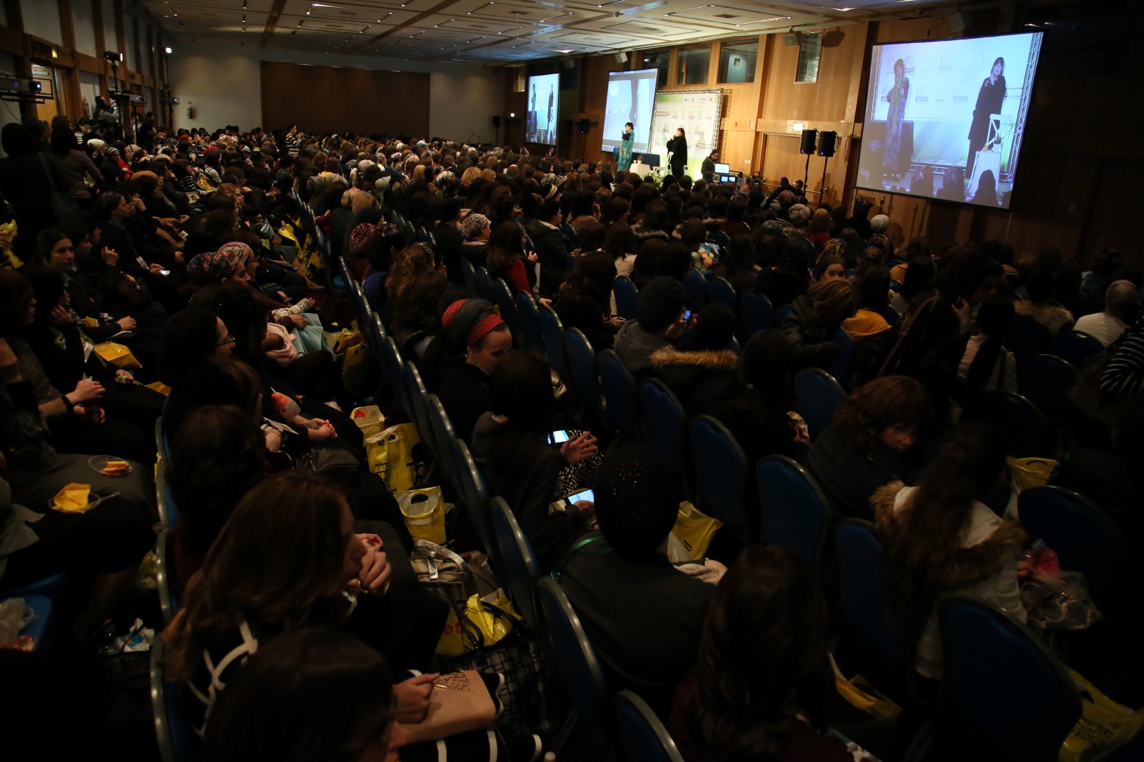 2J3A1083 (Large).JPG