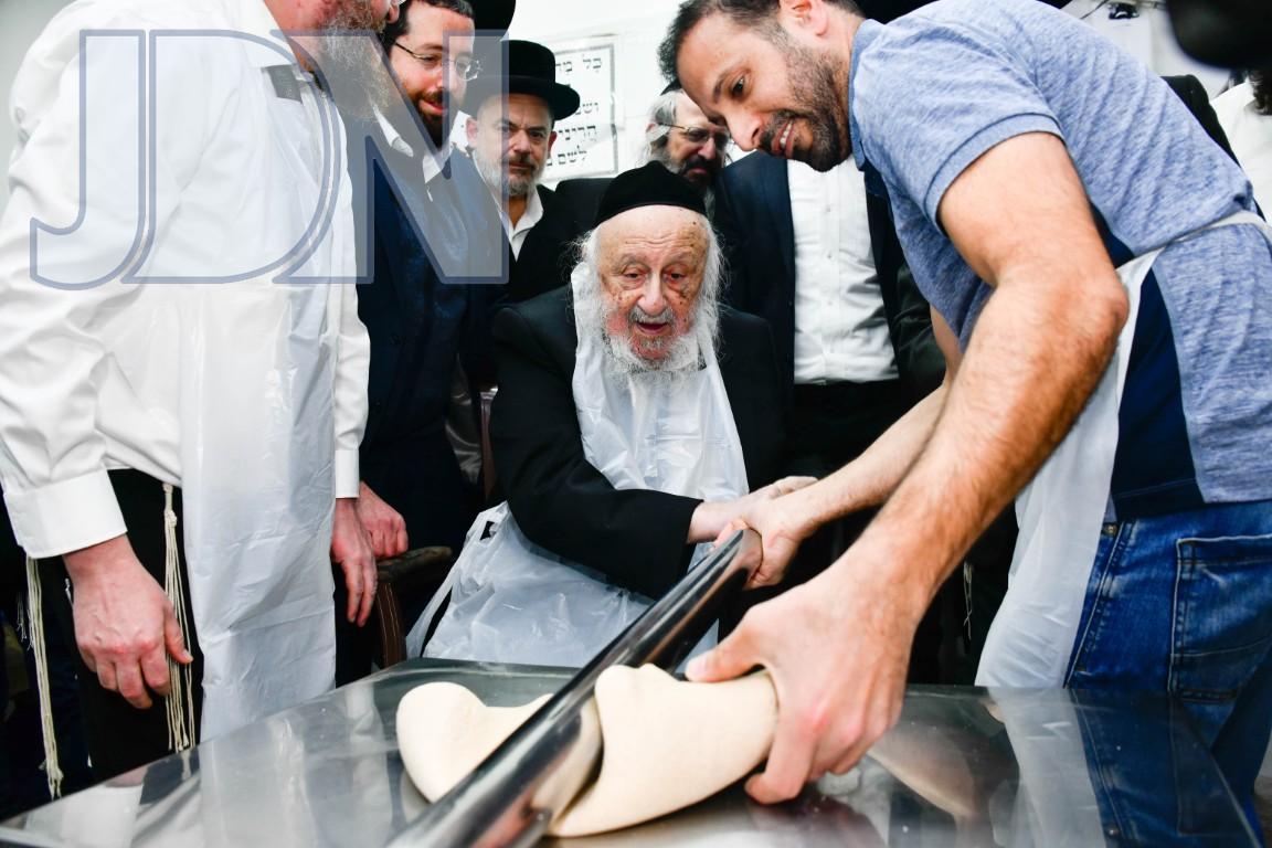 3בלישת הבצק.jpg