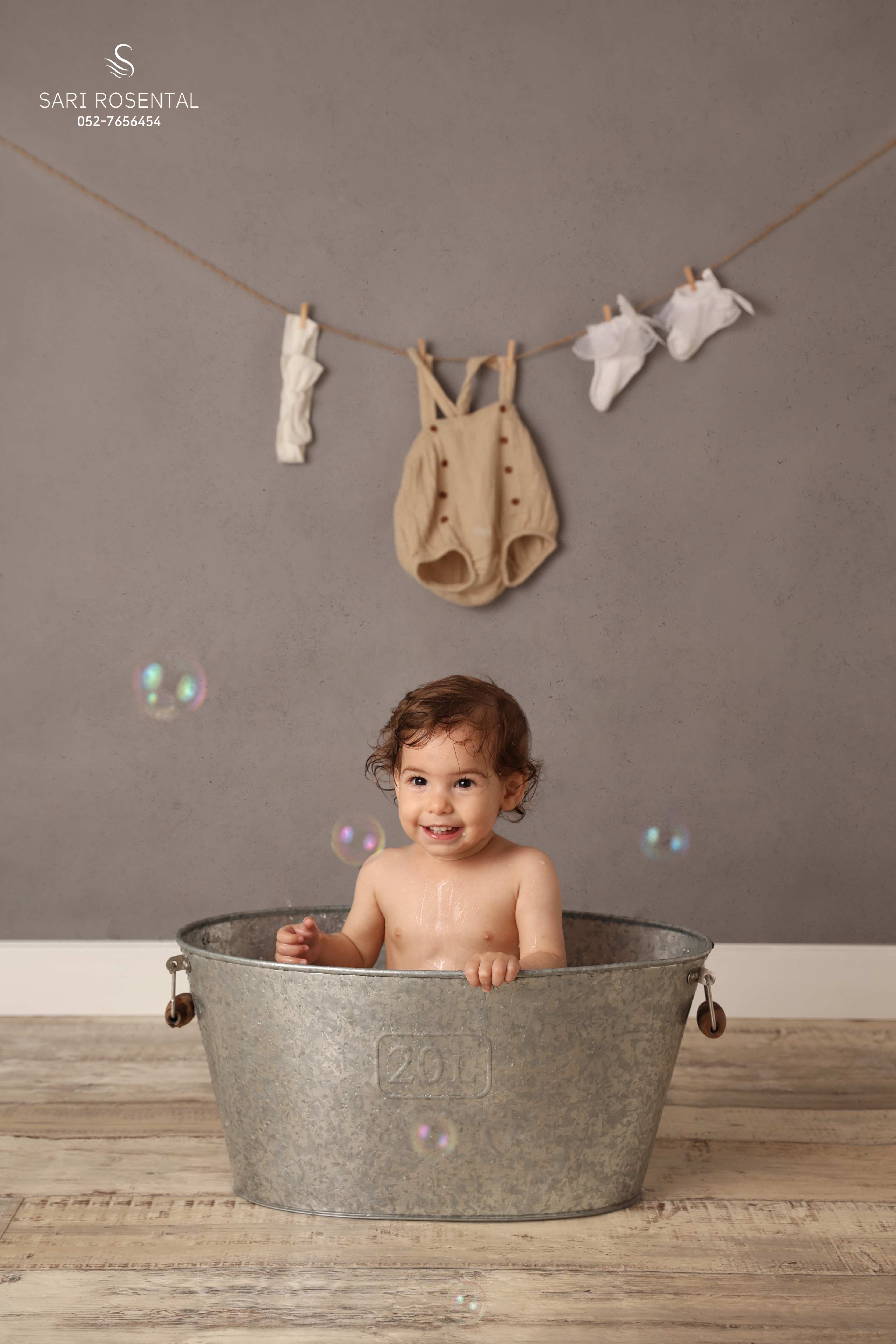 5X3A1047 copyלוגו.jpg