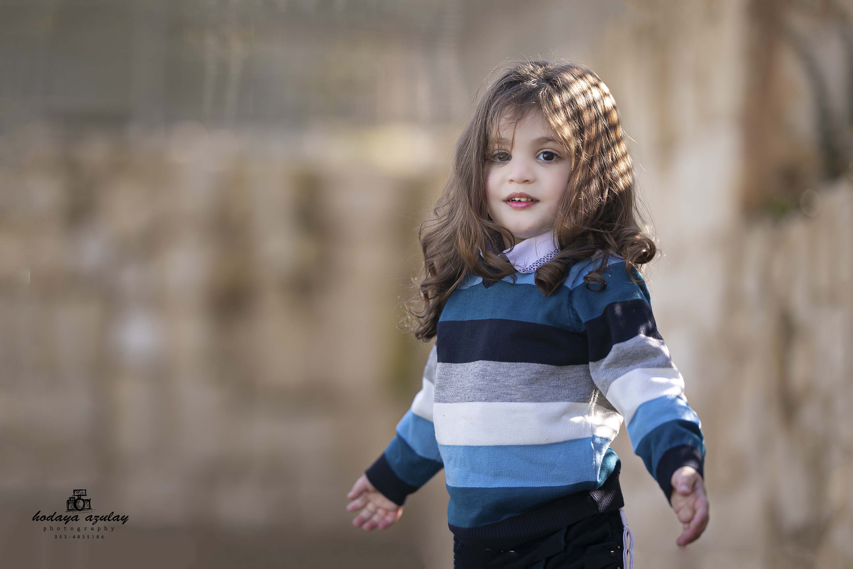 6D5A0422 לוגו.jpg