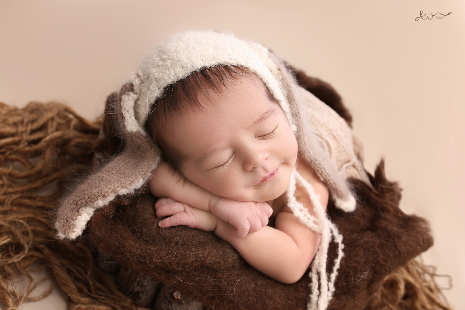 AYALA WEIG NB (8).JPG