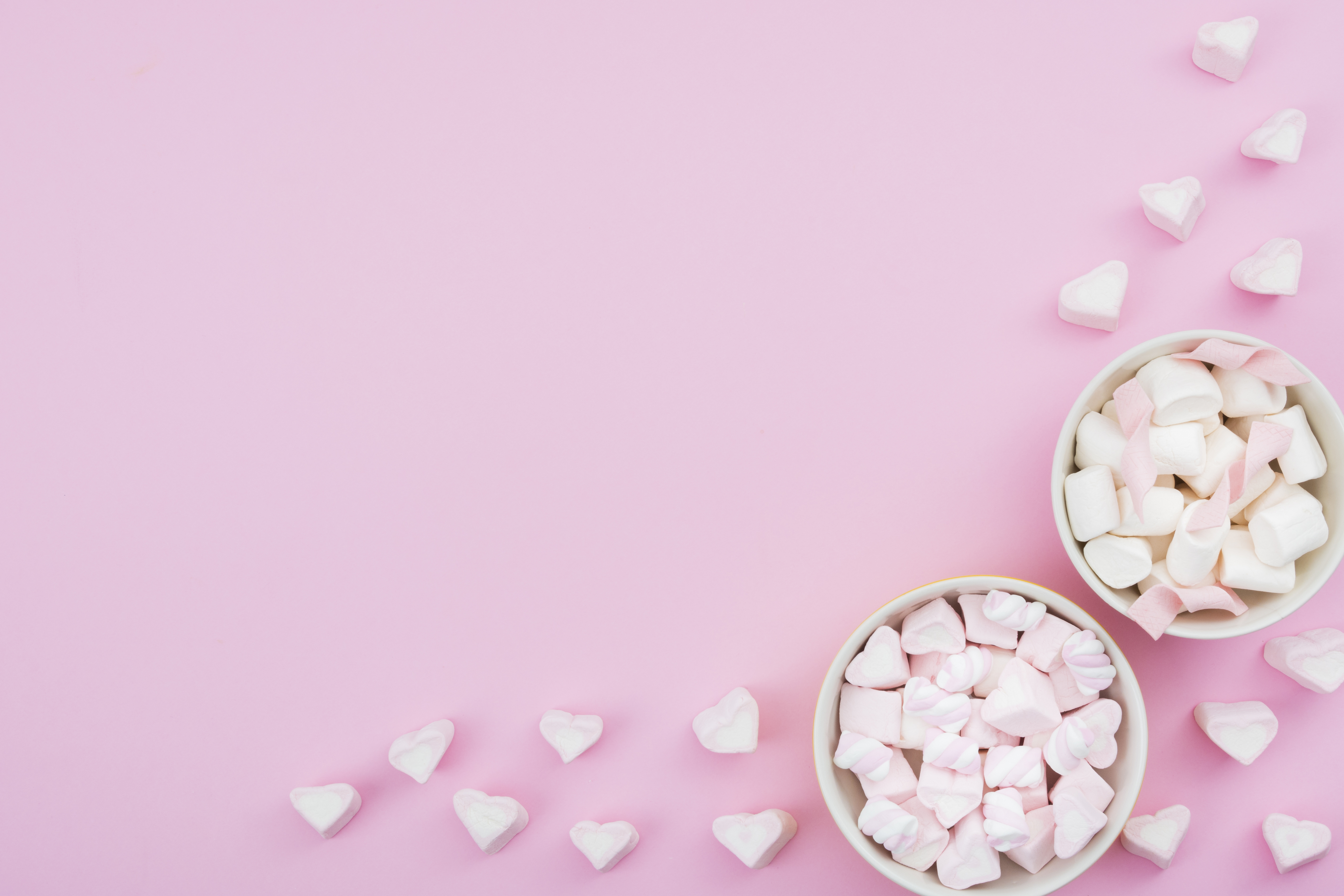 bowls-with-meringue-pink-background.jpg