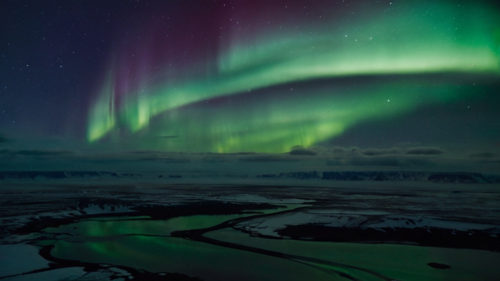 Default_A_drone_photo_from_above_of_the_aurora_in_the_north_of_0 (1).jpg