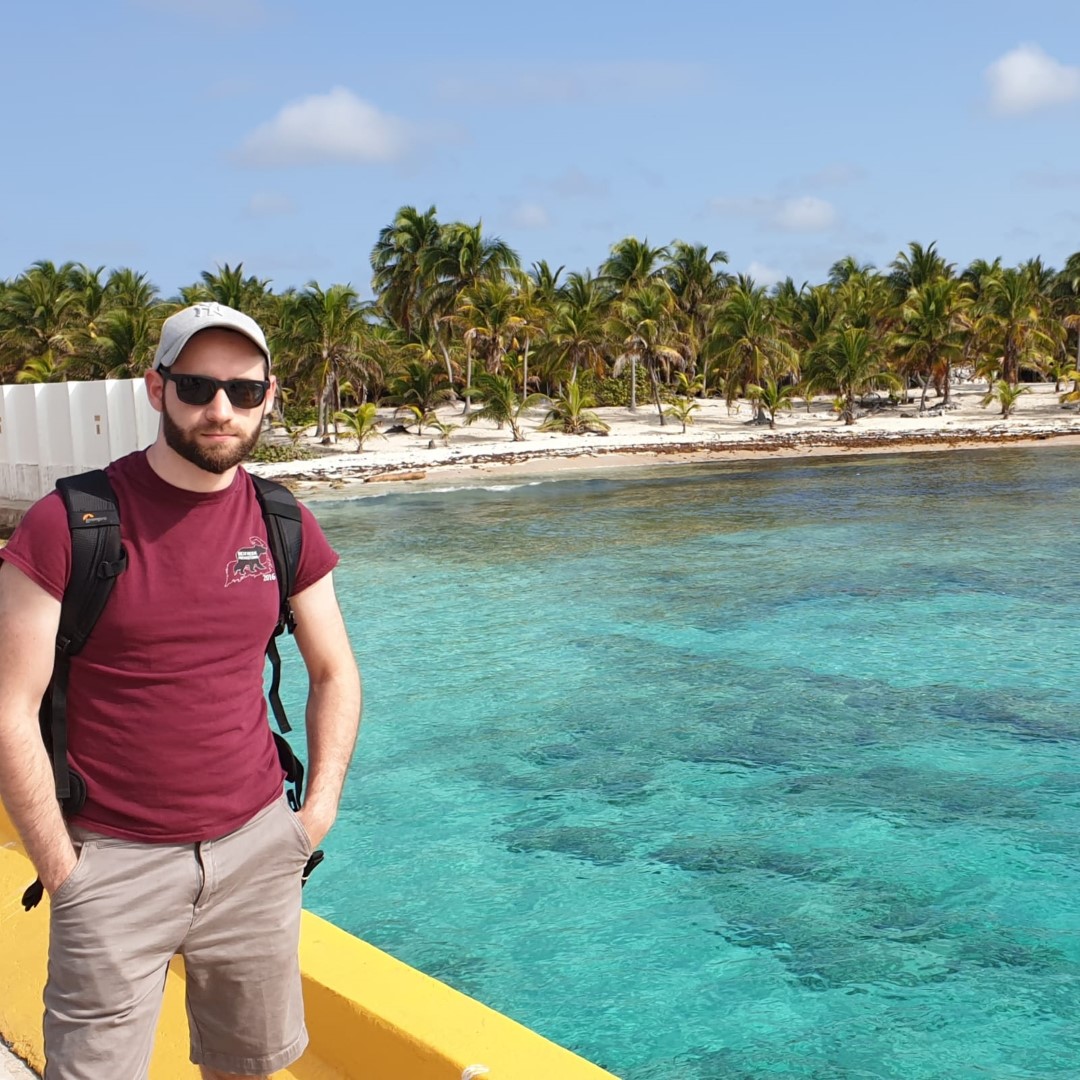 e4a45896-1480-40dd-8e40-3317a4aa9c78 (Large).jpg