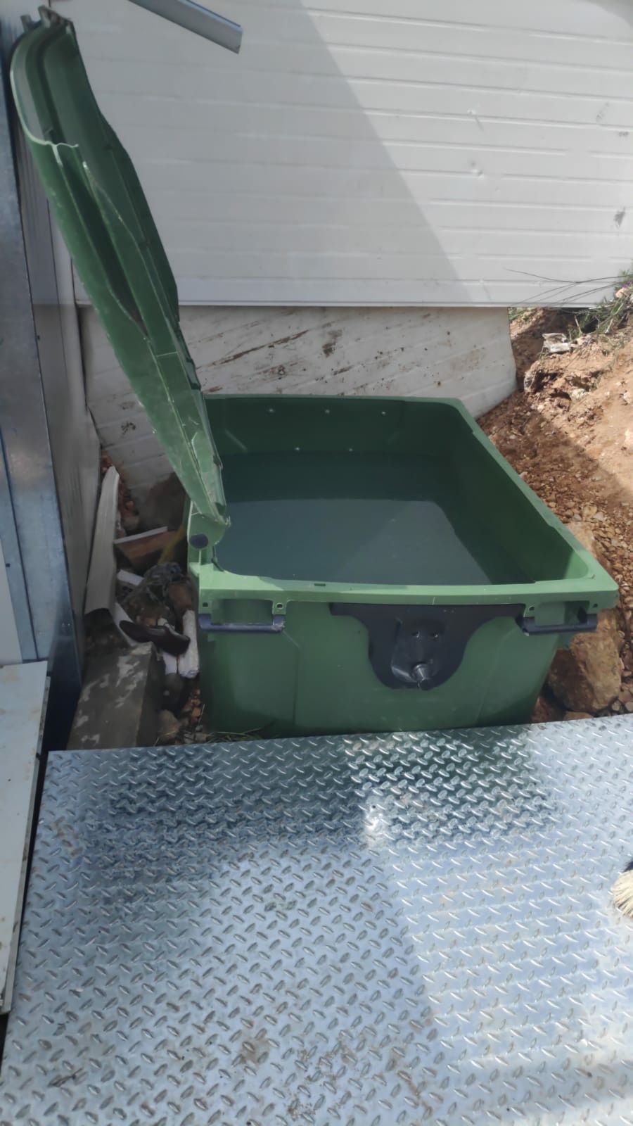 EUHjoRIXsAIhXlH (1).jpg