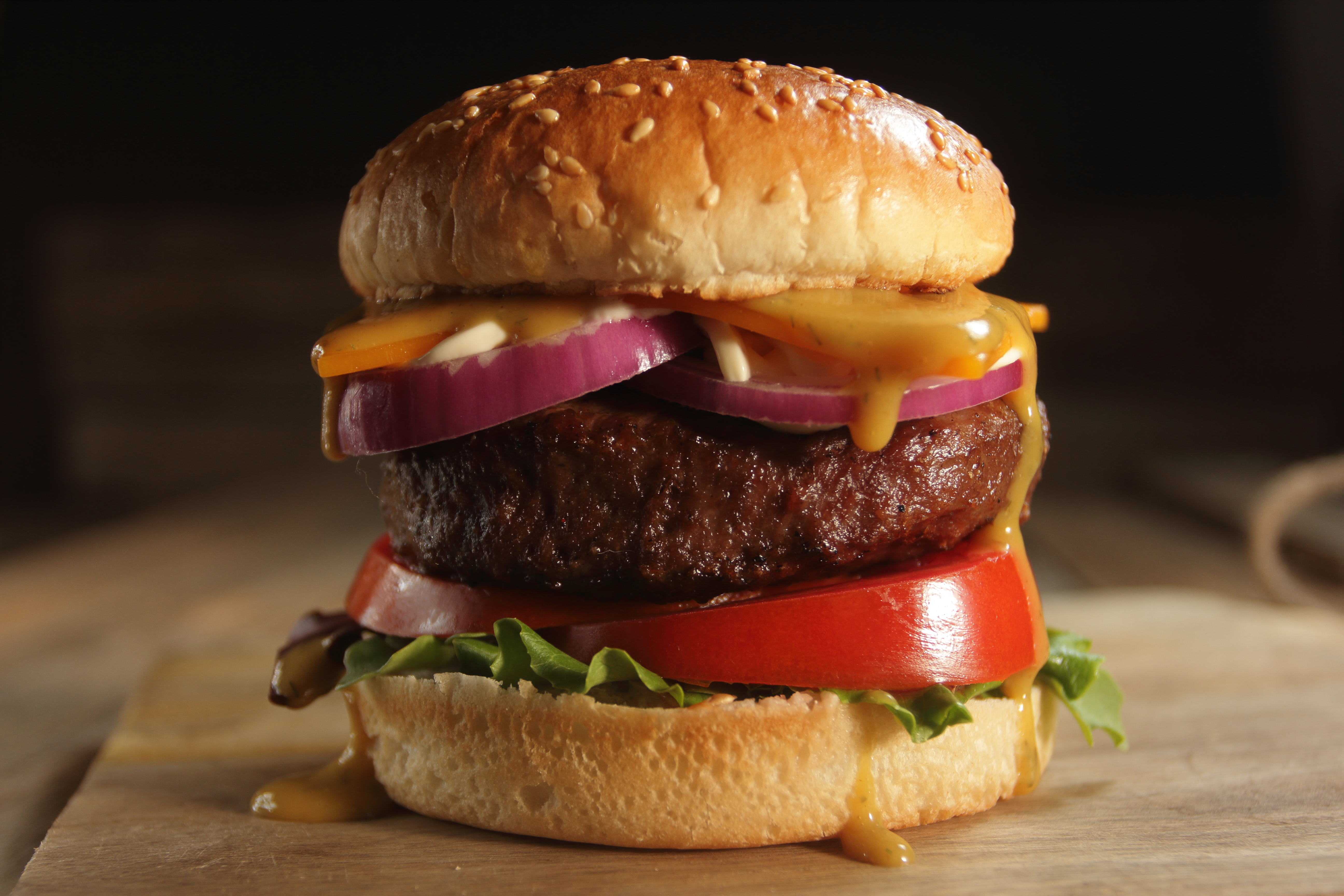 hamburger-wooden-board.jpg