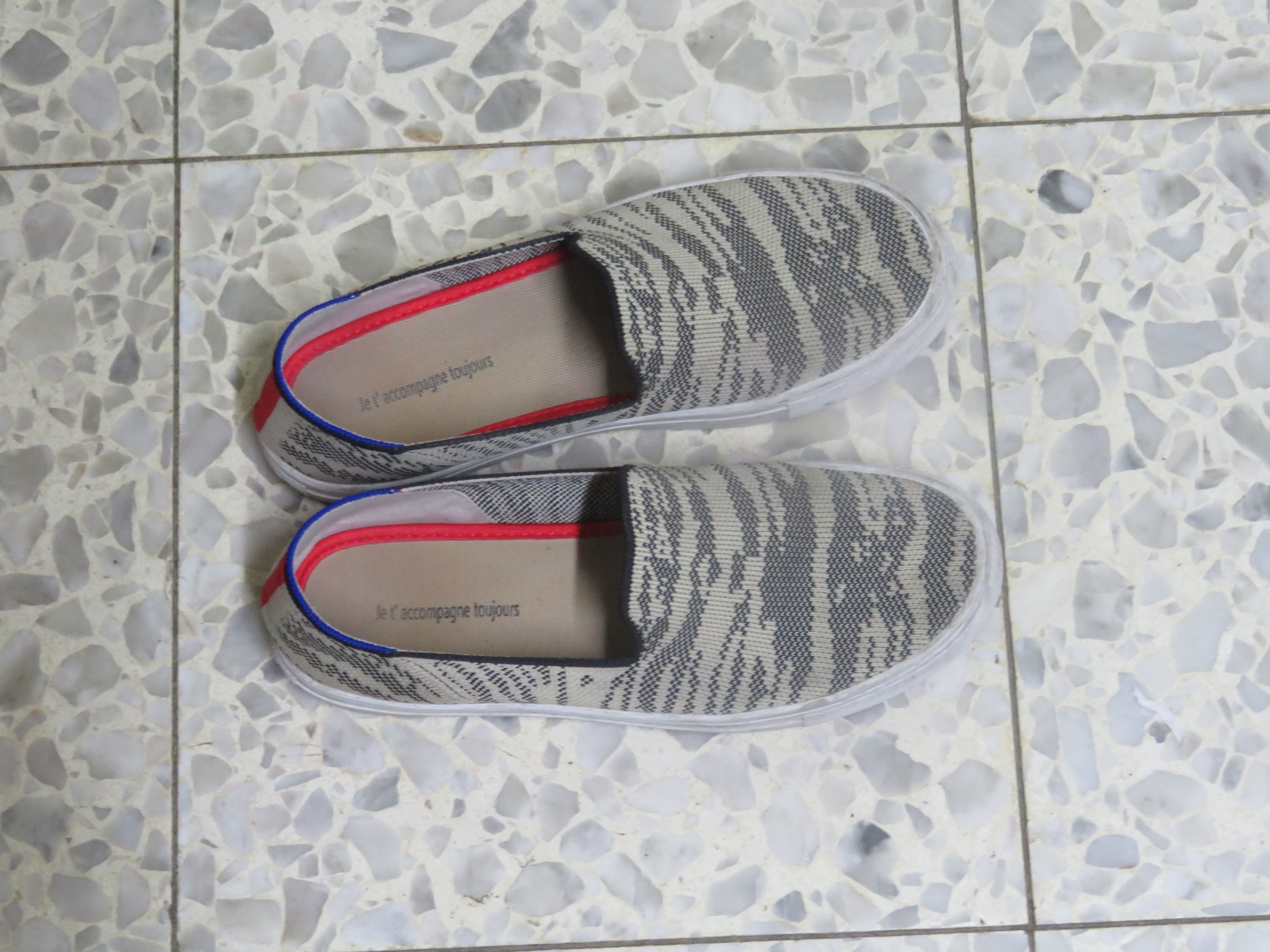 הנעלים בשימוש כבר חודשיים