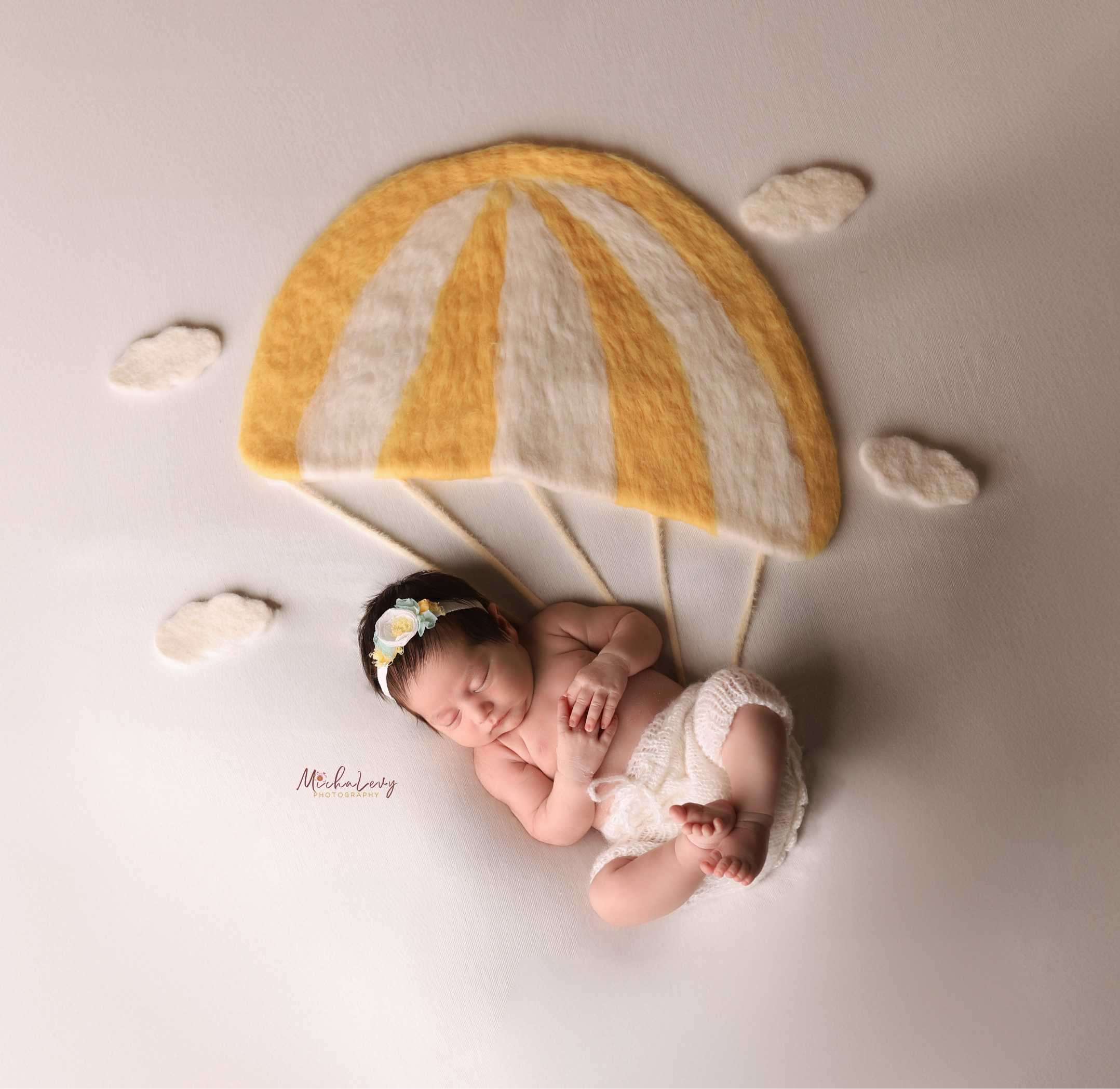 IMG_0242 עננים ערוך לוגו.jpg