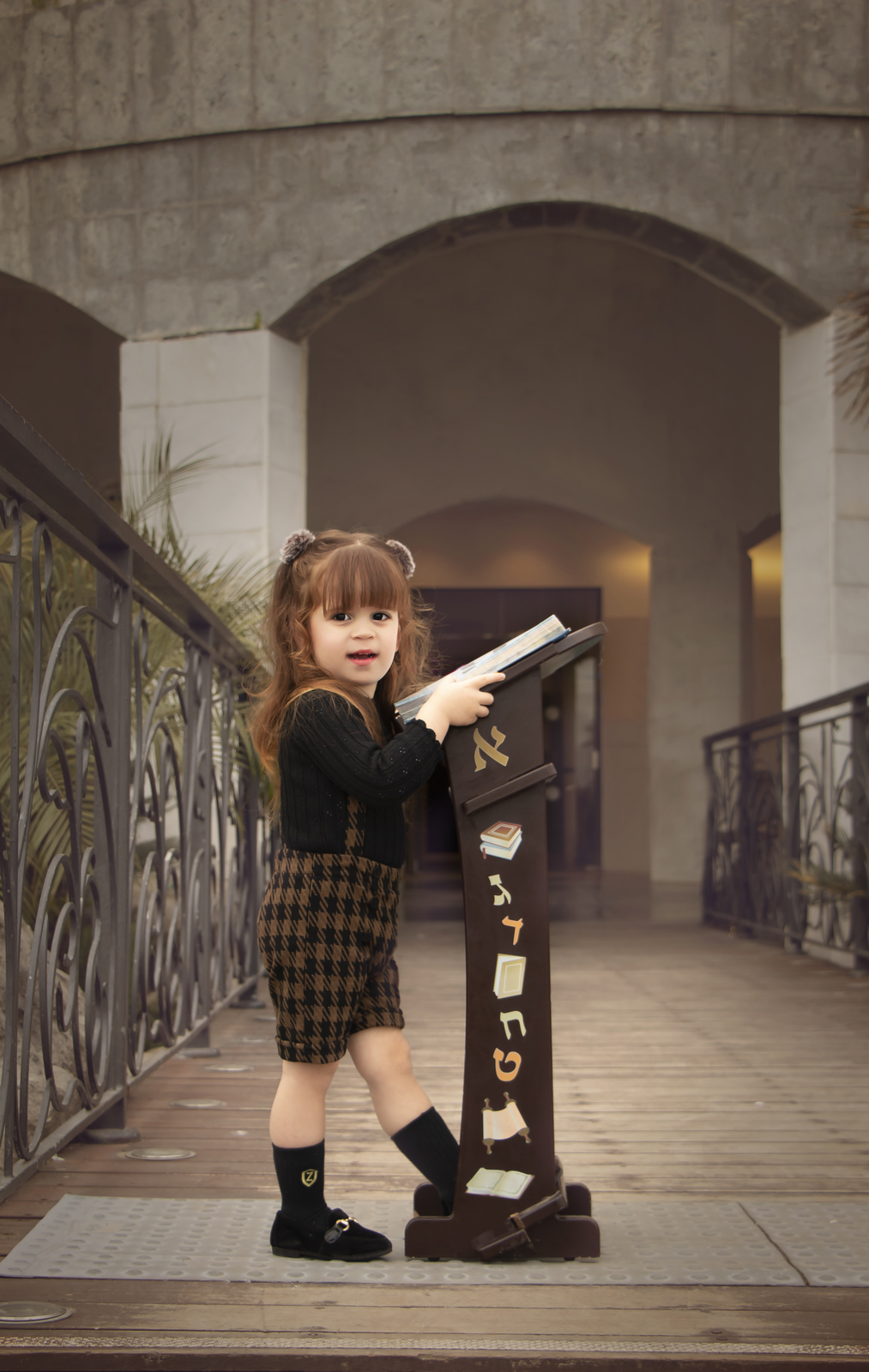 IMG_8587 copy_1013x1600.jpg