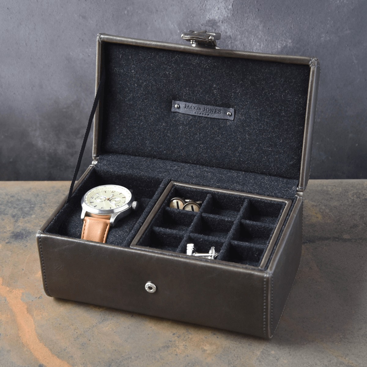 jacob-jones-cambridge-grey-watch-cufflink-box-73800-LS.png