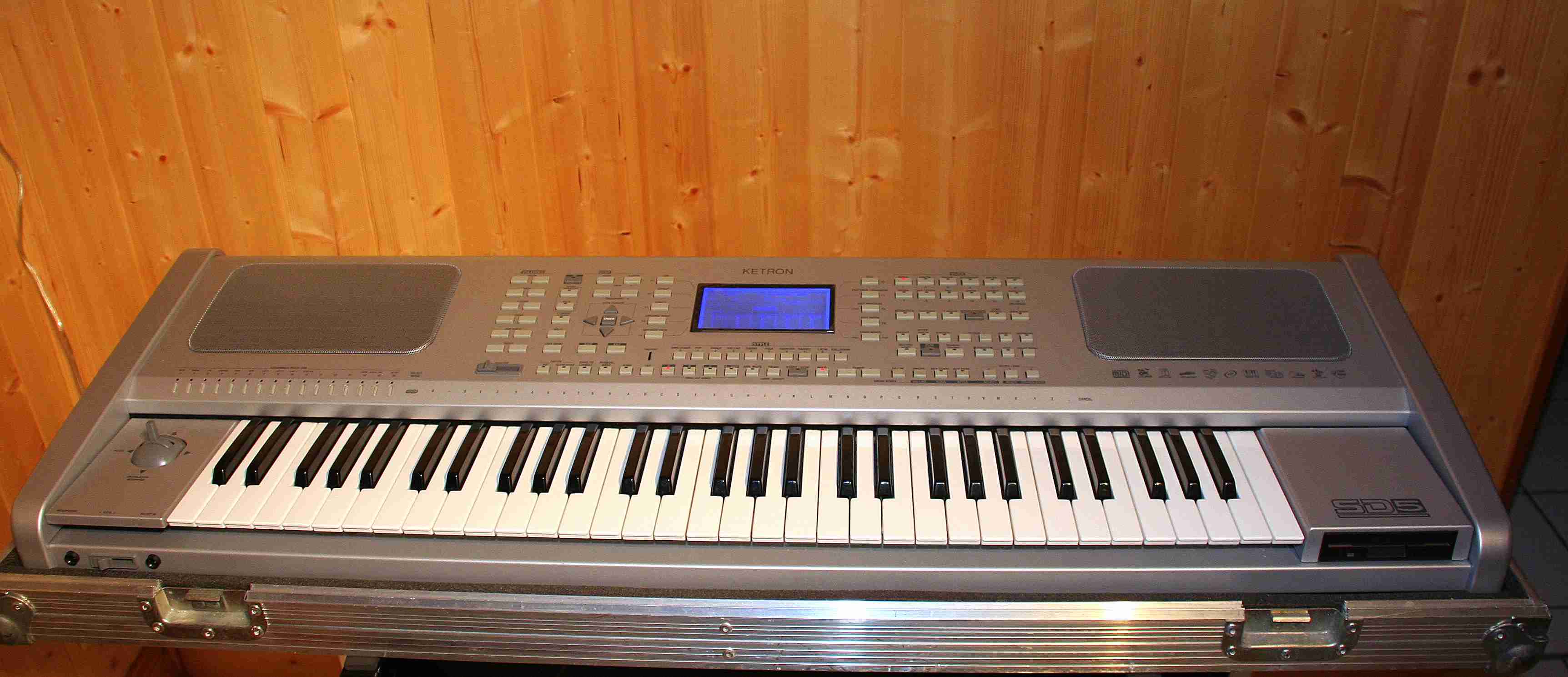 ketron-sd5-hd-18267.jpg