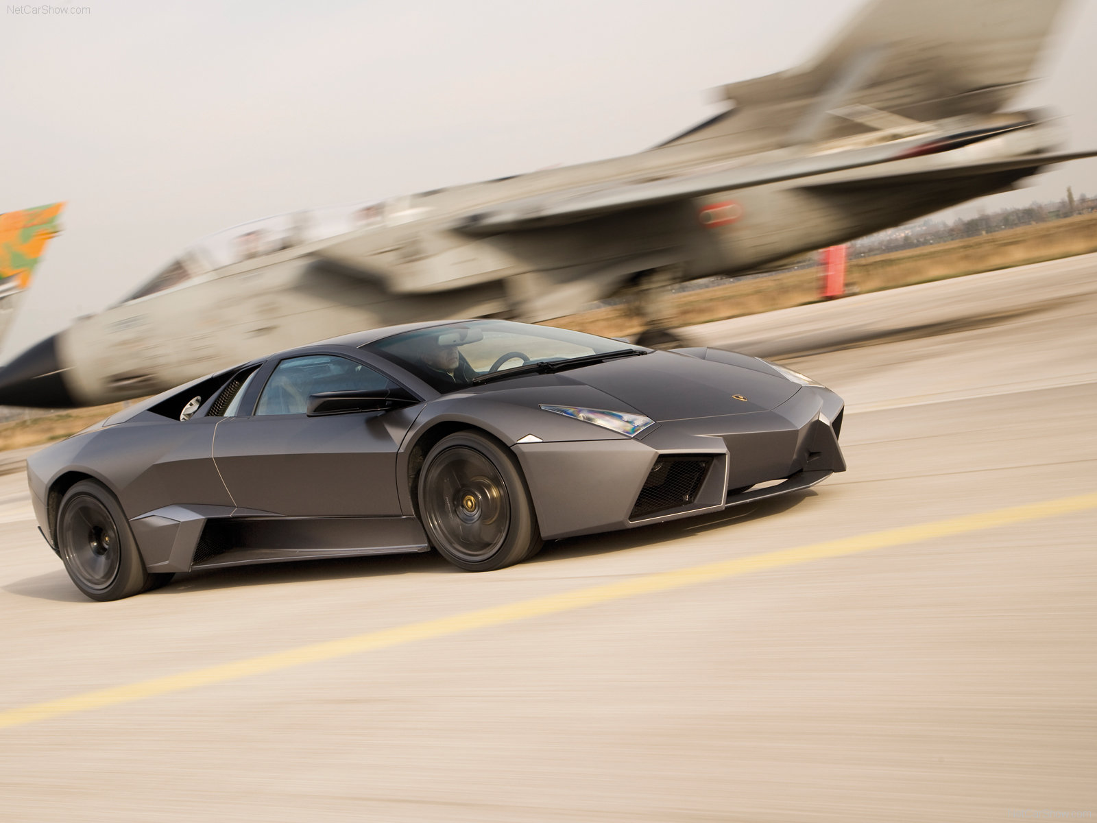 Lamborghini-Reventon_2008_1600x1200_wallpaper_01.jpg