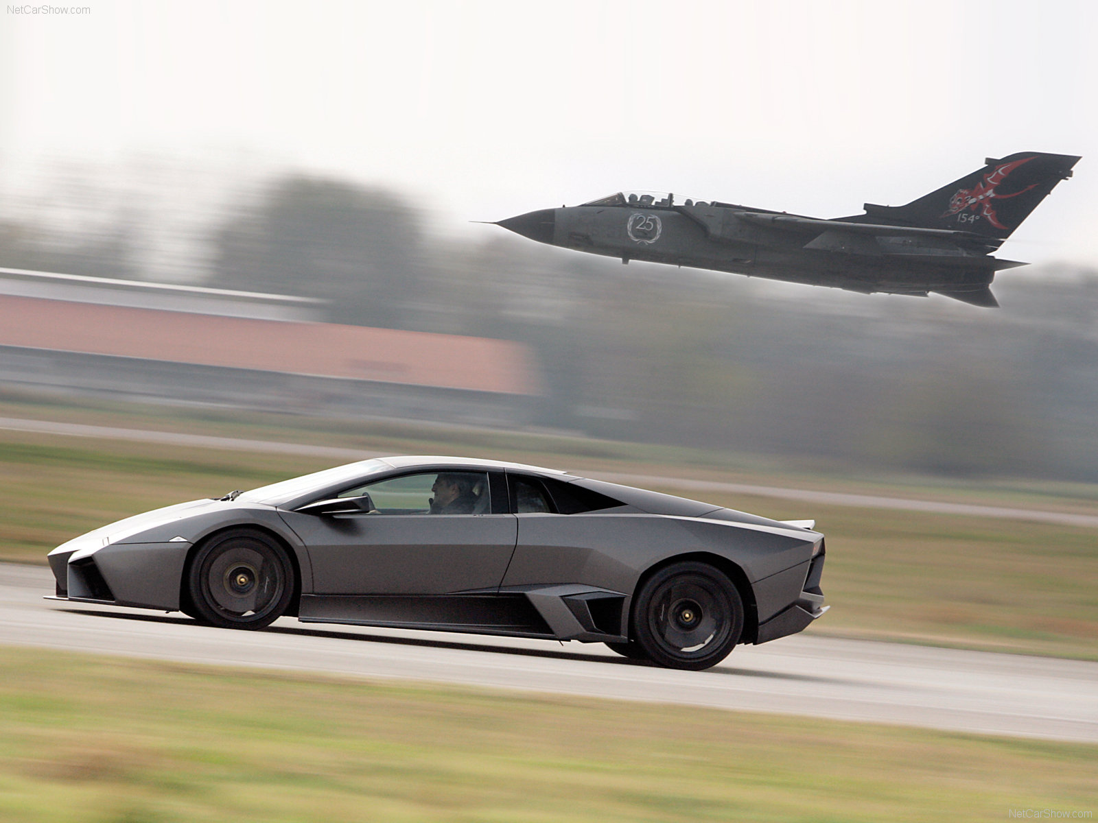 Lamborghini-Reventon_2008_1600x1200_wallpaper_03.jpg