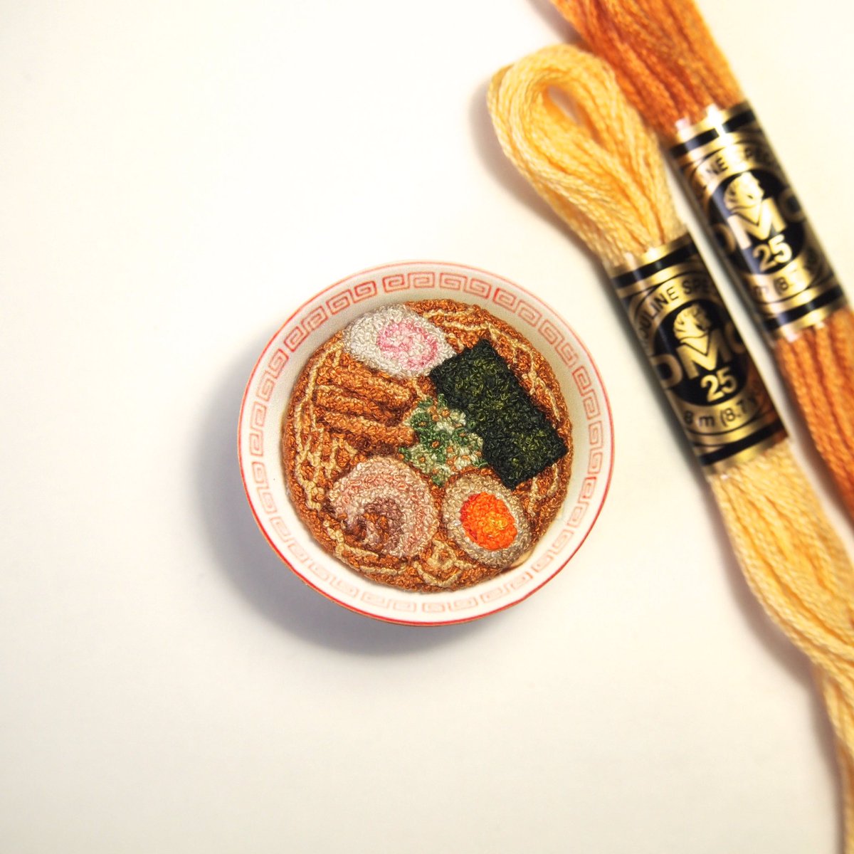 miniature-embroidery-ramen-1.jpg