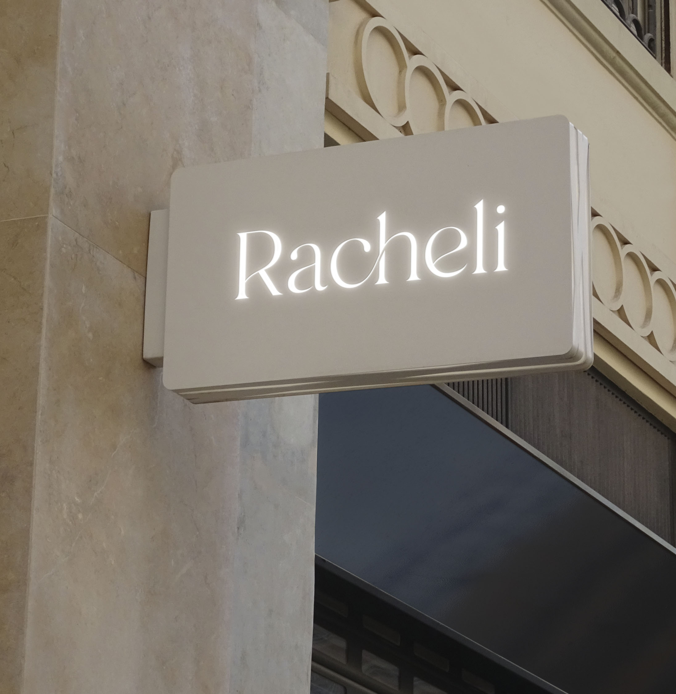 REPLACE THIS SCREEN111121117111111111112 copy.jpg