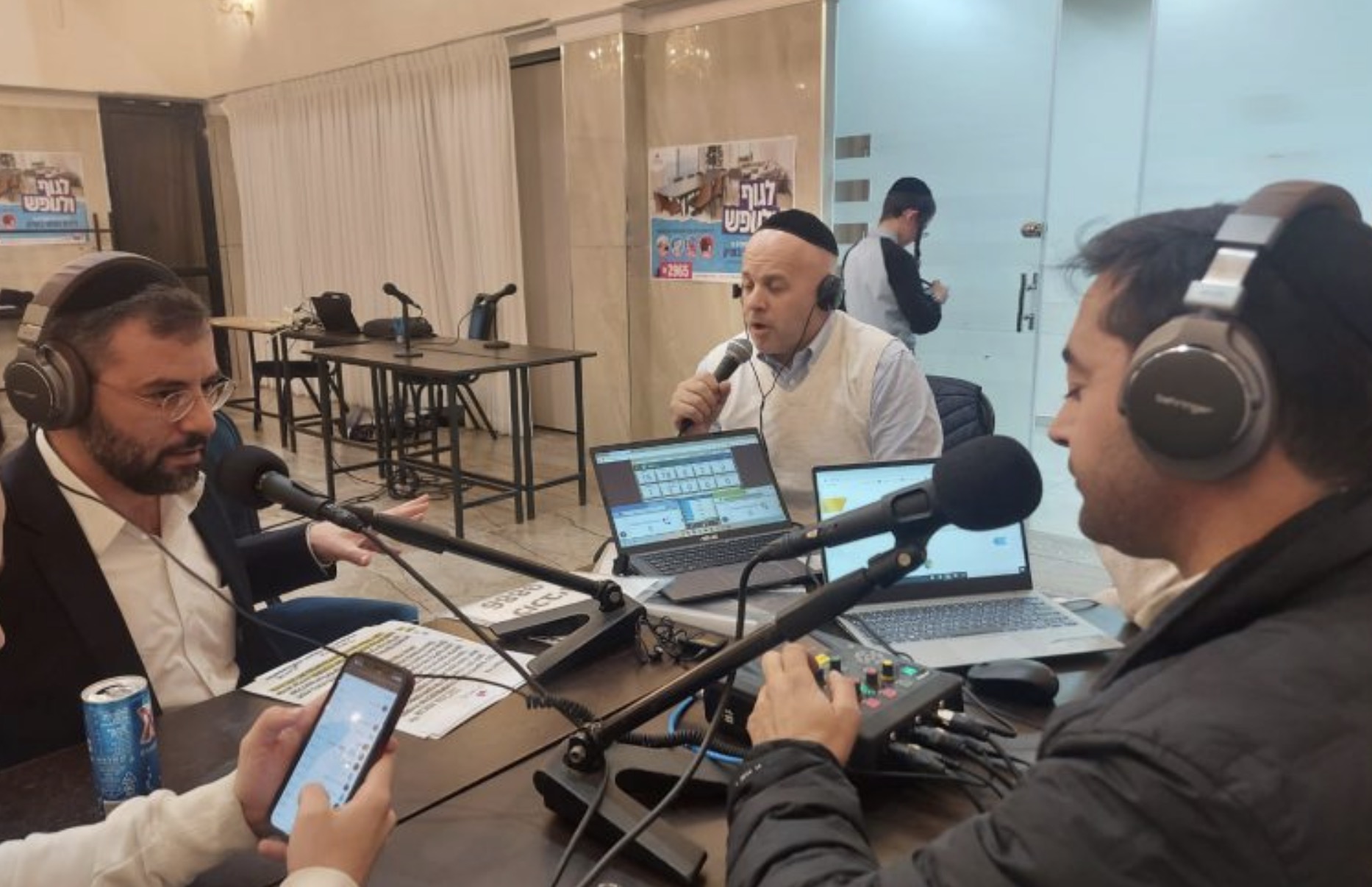 Screen Shot 2022-02-22 at 20.27.31.jpg