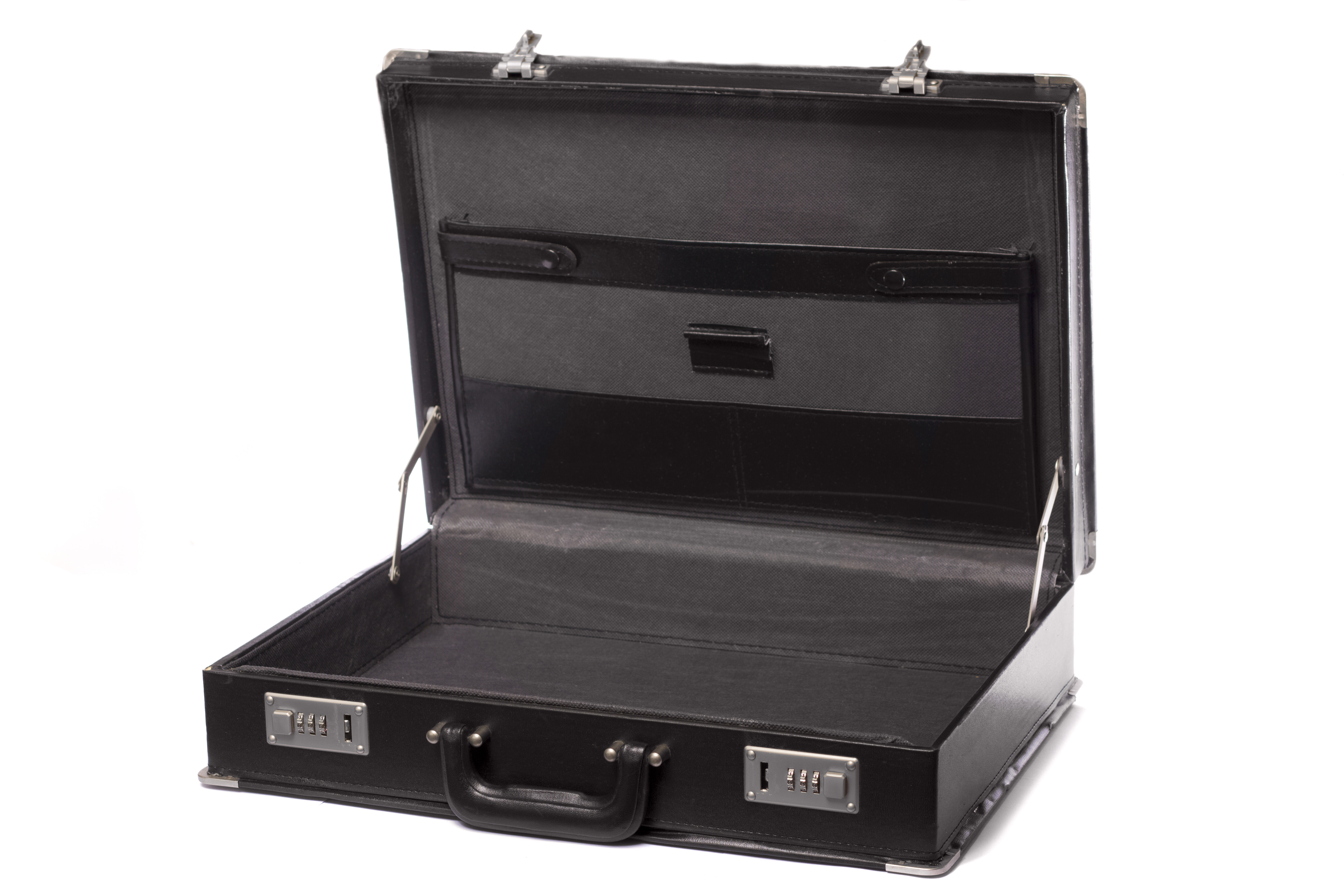 shutterstock_8028 מזוודה 1573.jpg