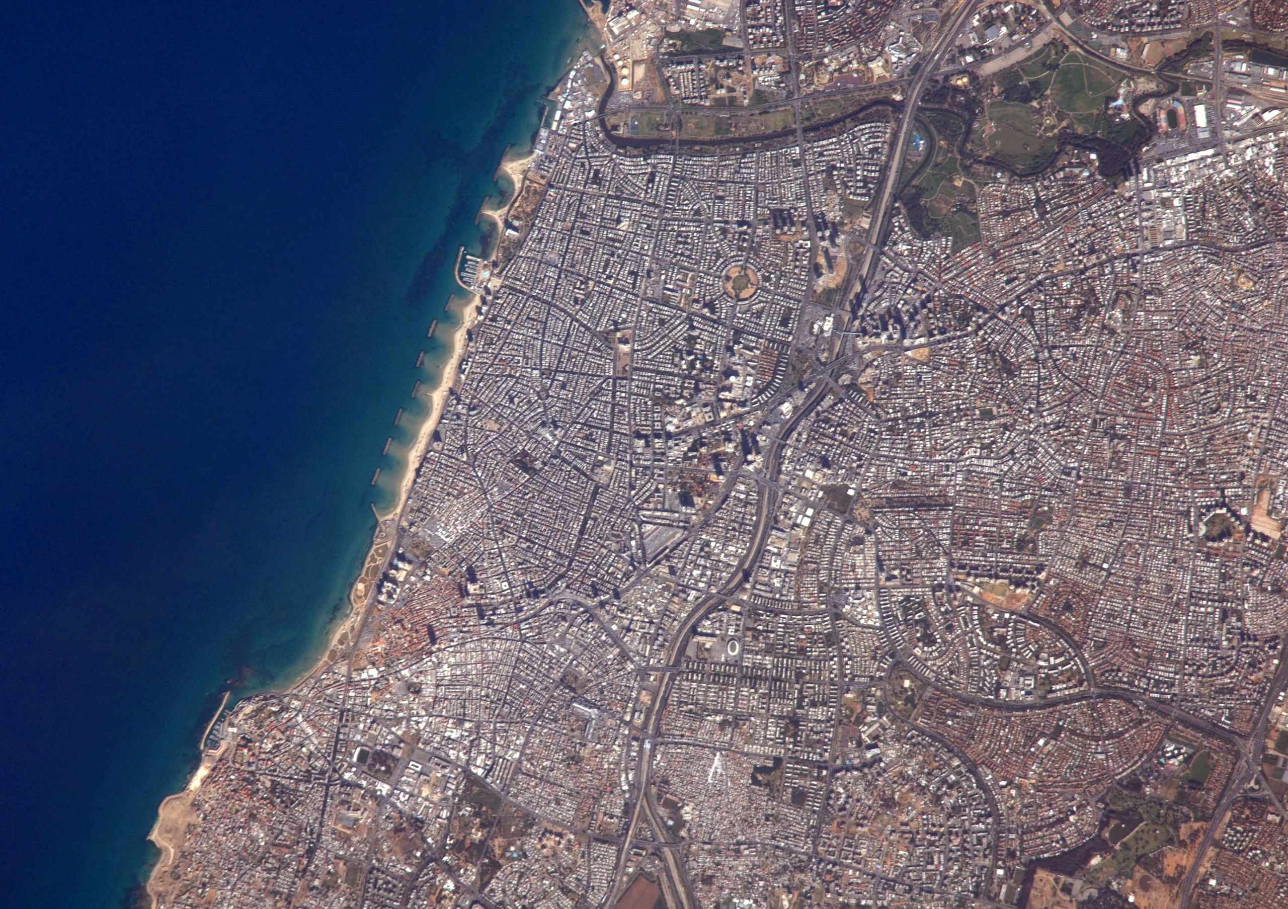 Tel_Aviv_from_space.JPG