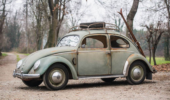 Volkswagen-Beetle-747924.jpg