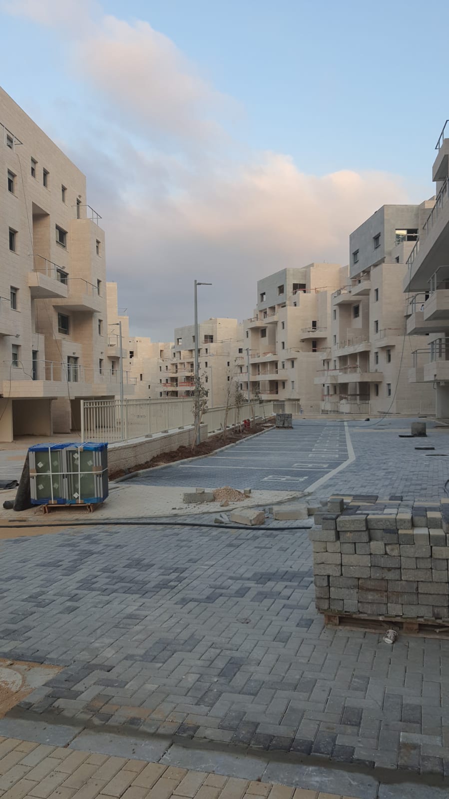 WhatsApp Image 2021-10-24 at 17.47.06.jpeg