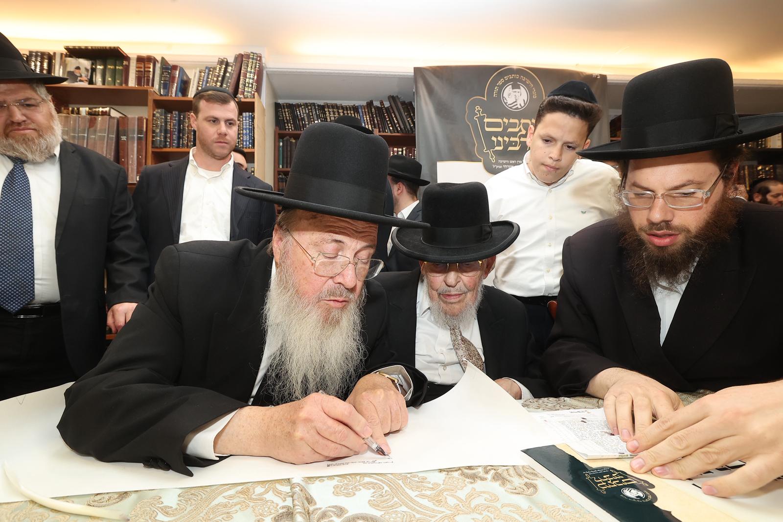 WhatsApp Image 2025-11-03 at 09.17.54 (10).jpeg