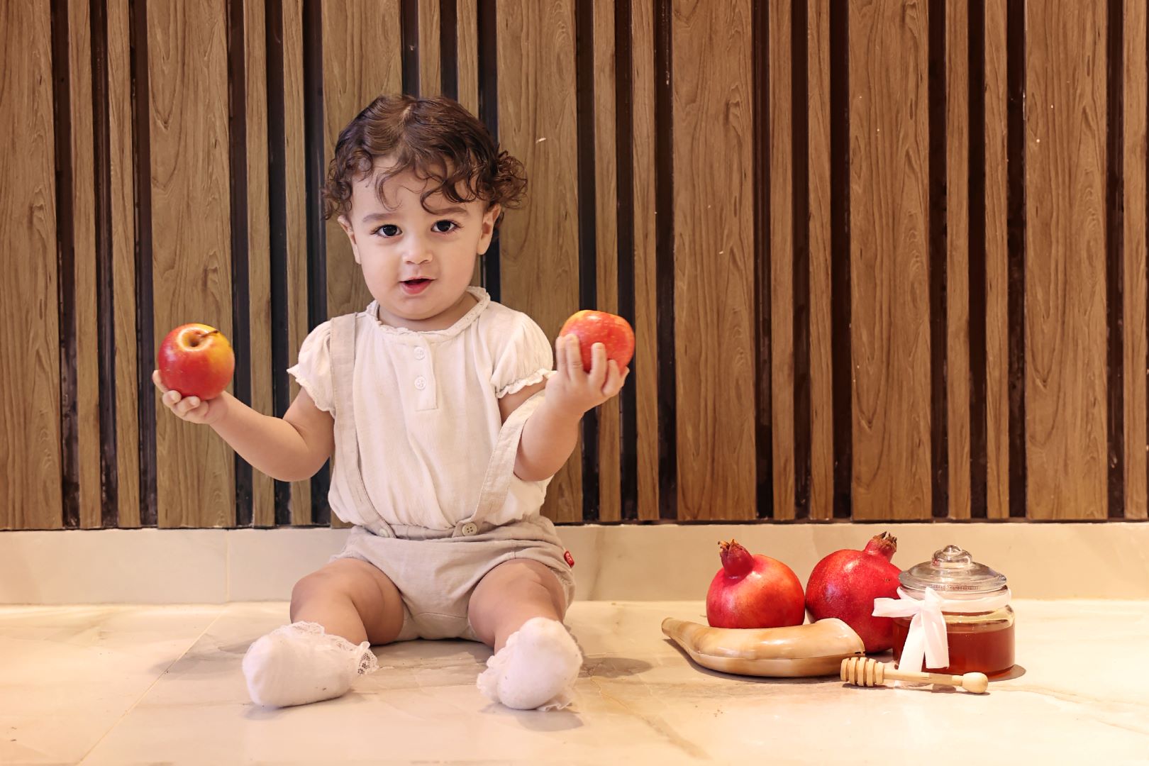 אדל גניש פוטוגניש (3).jpg