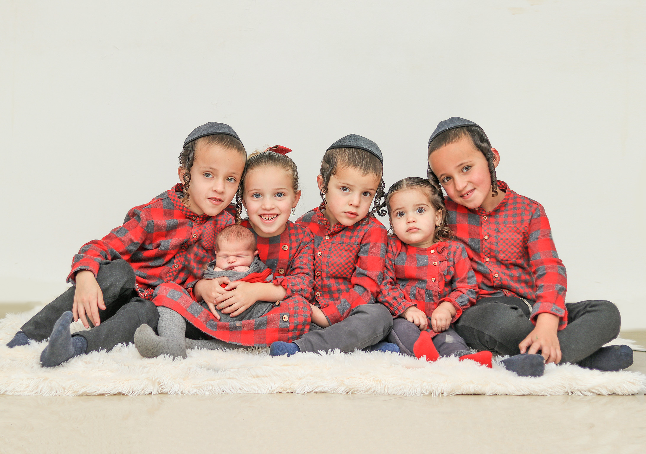 אליהו עם האחים (2).jpg